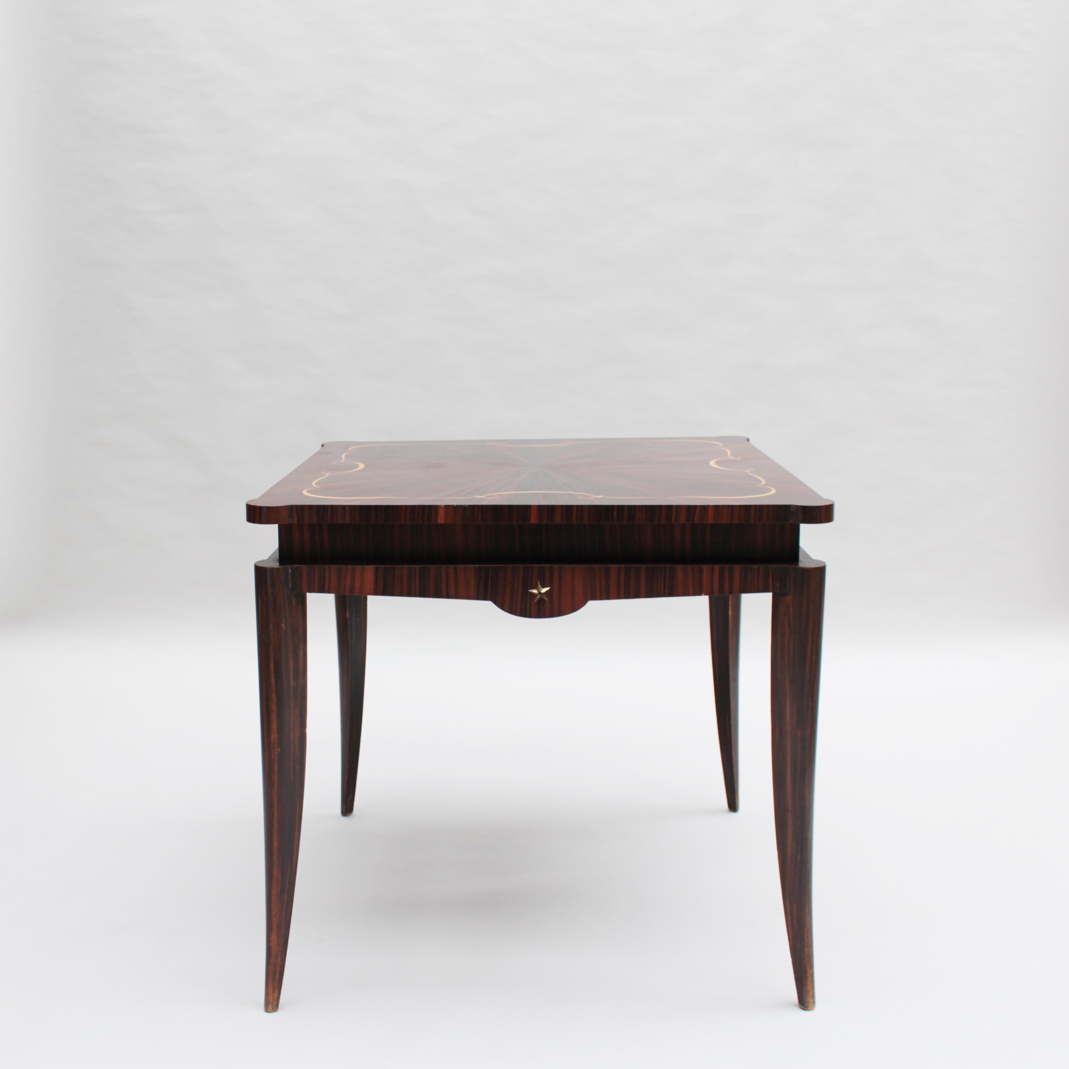 Table de jeu française des années 1940 en ébène de Macassar en vente 4