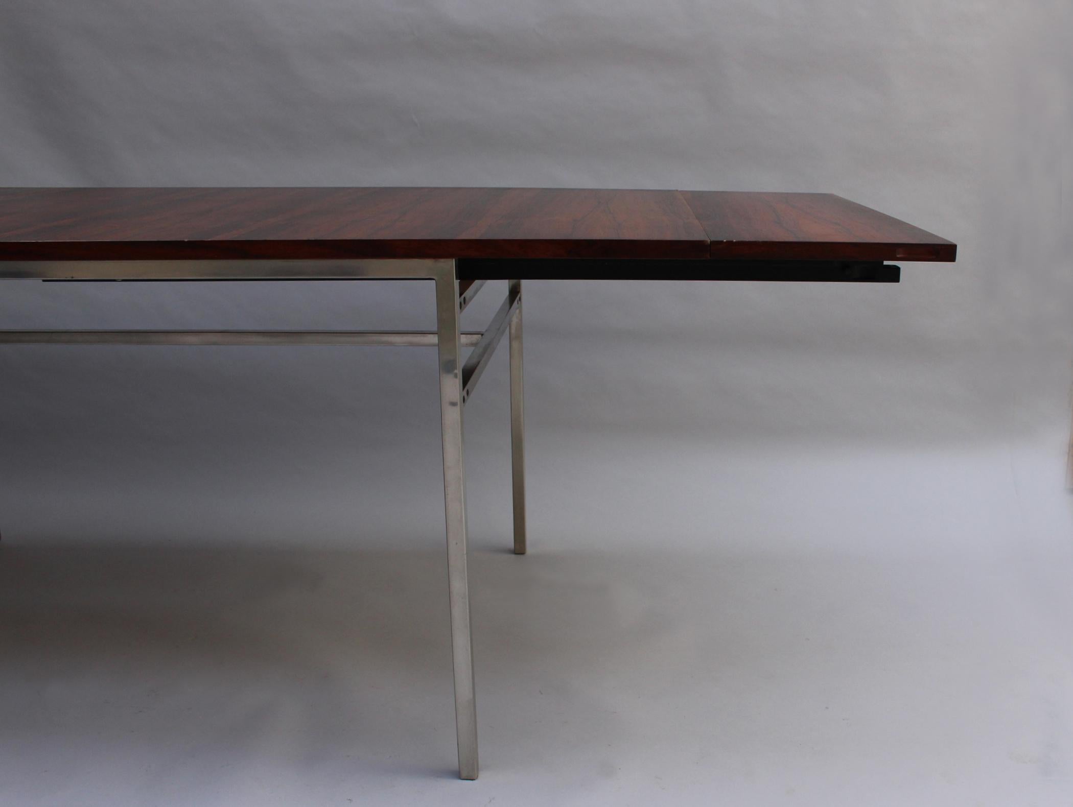 Table à rallonge extensible en chrome et bois de rose d'Alain Richard, France, années 1950 en vente 8