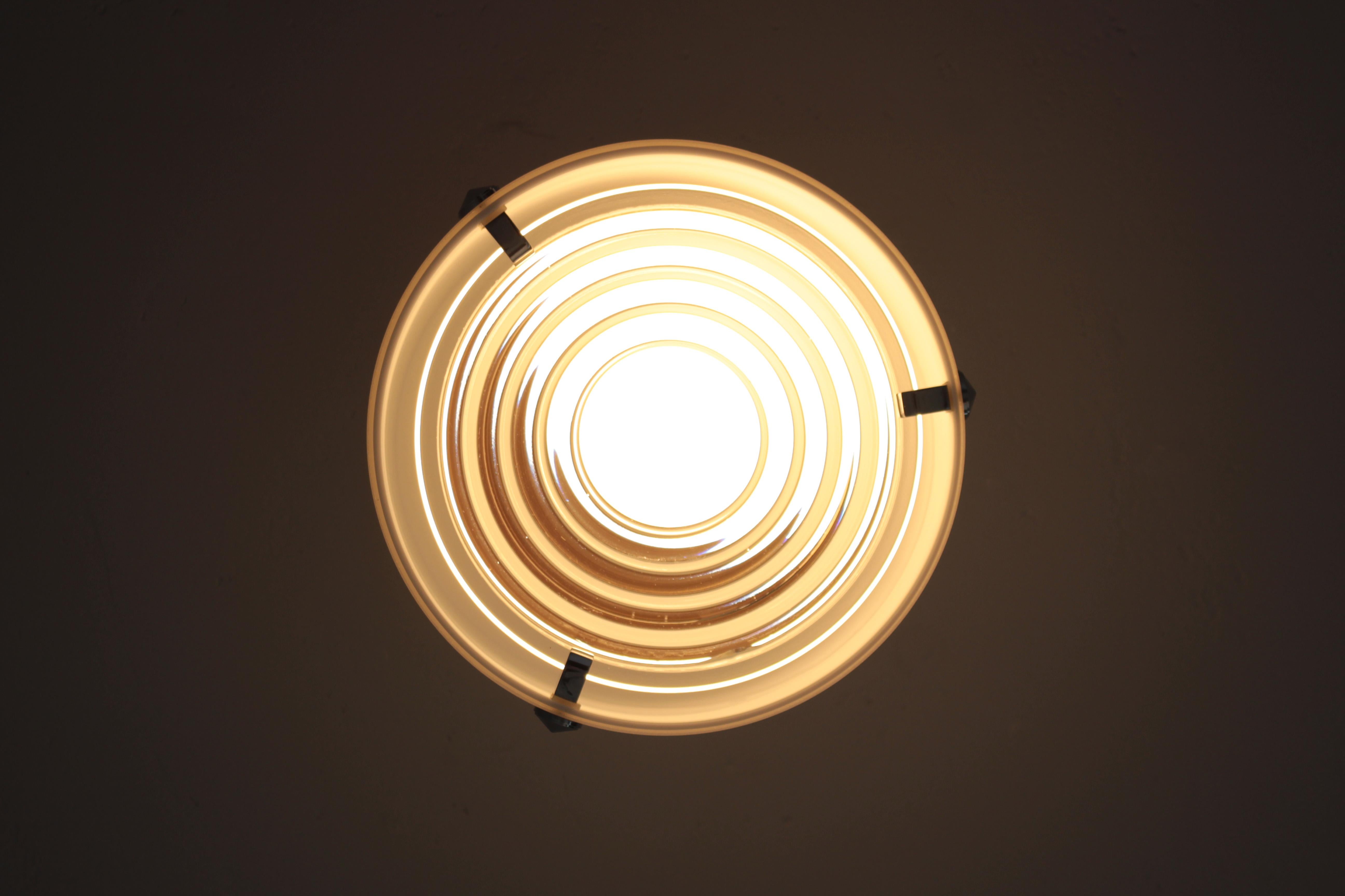 Milieu du XXe siècle Fine Monture de Plafond Cylindrique en Verre et Chrome des années 1950 par Perzel en vente
