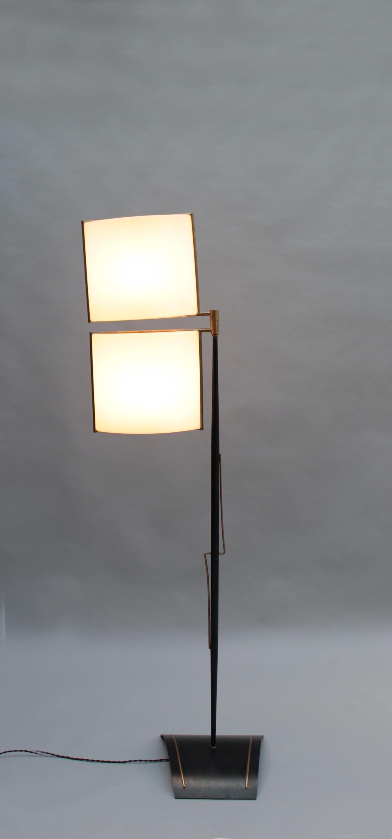 Feine französische drehbare Stehlampe von Lunel aus den 1950er Jahren im Angebot 2