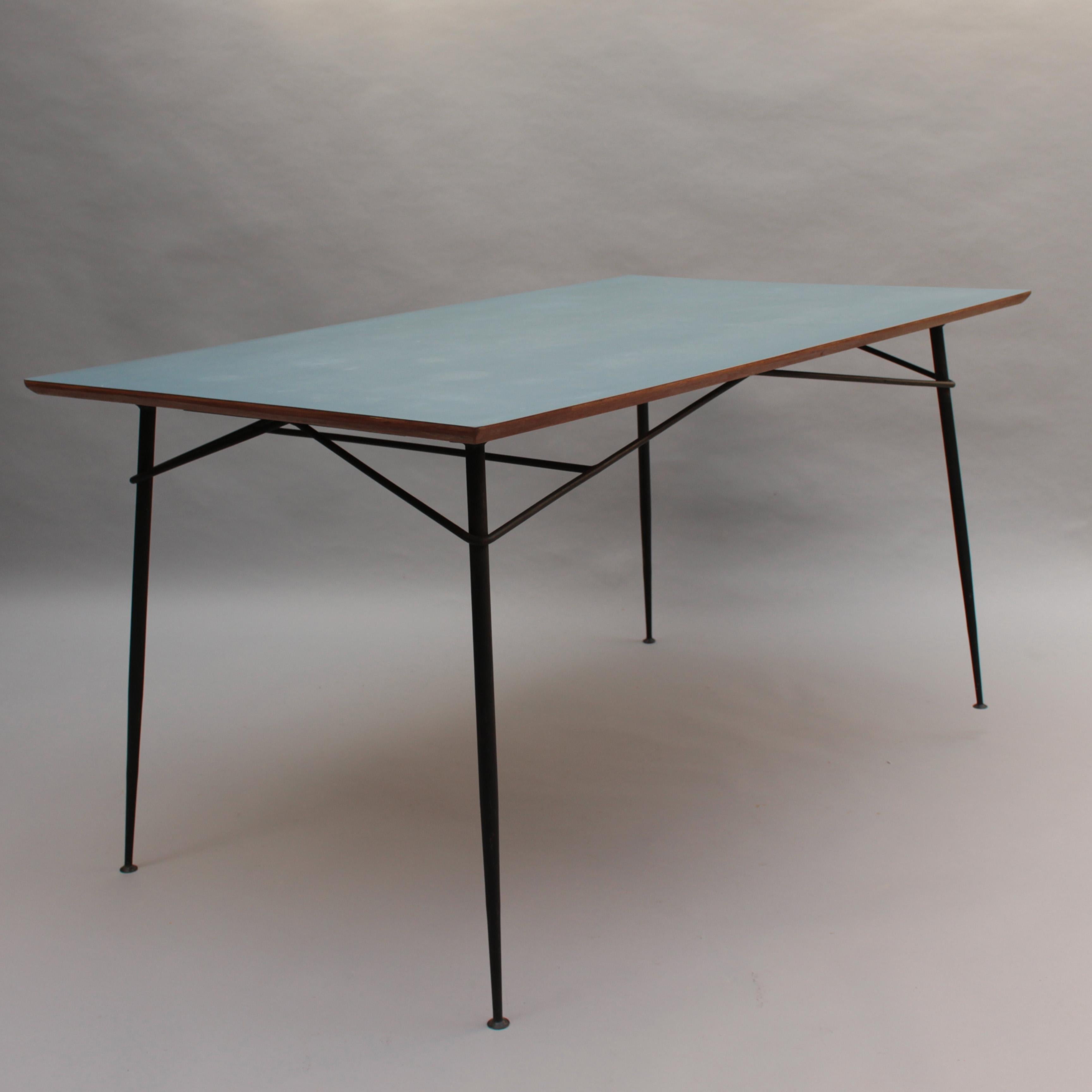 Mid-Century moderno Raffinato tavolo francese degli anni '50 di Henri Lancel in vendita