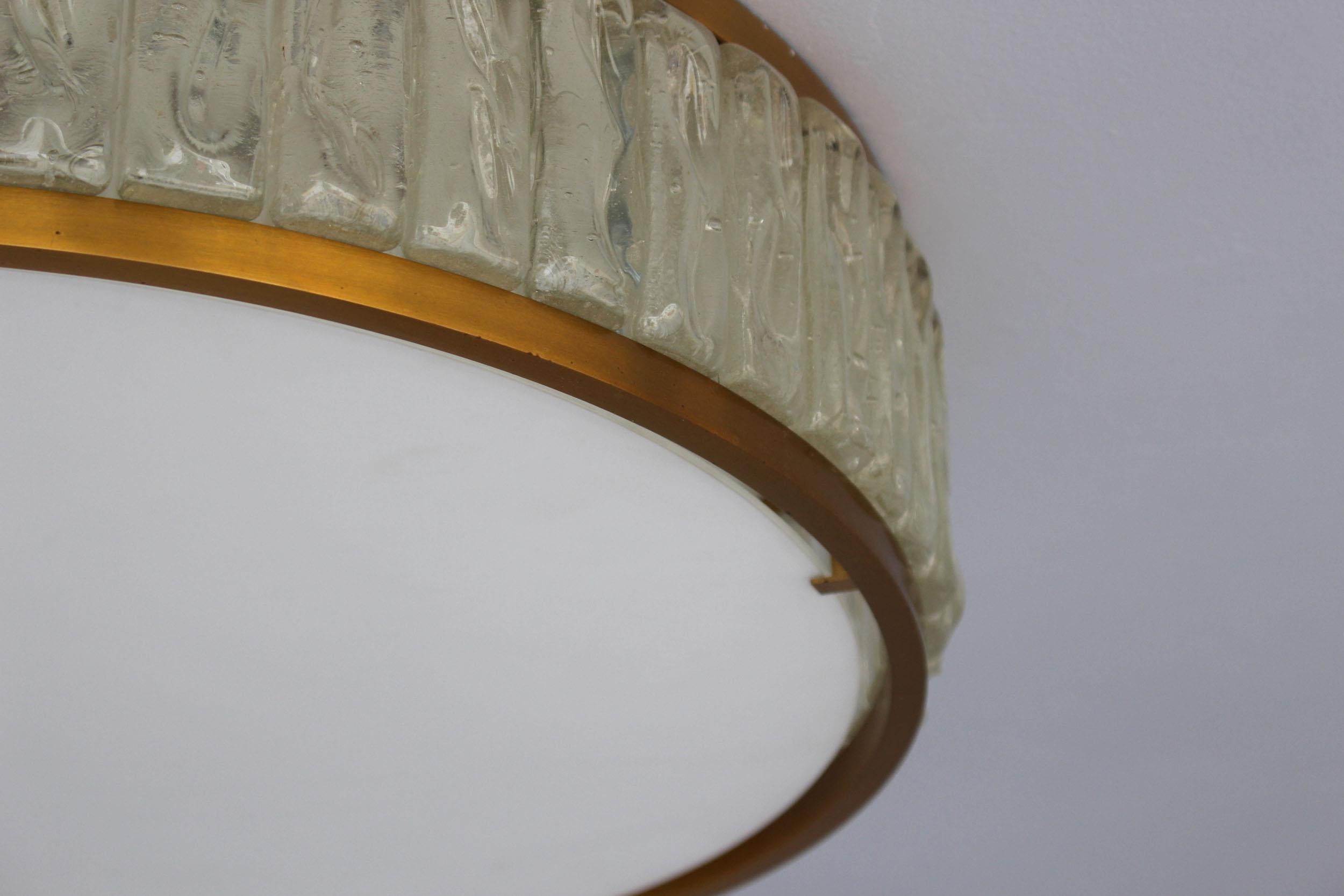 Französische Einbaubeleuchtung „Queen's Halskette“ aus Messing und Glas aus den 1970er Jahren von Perzel im Angebot 8