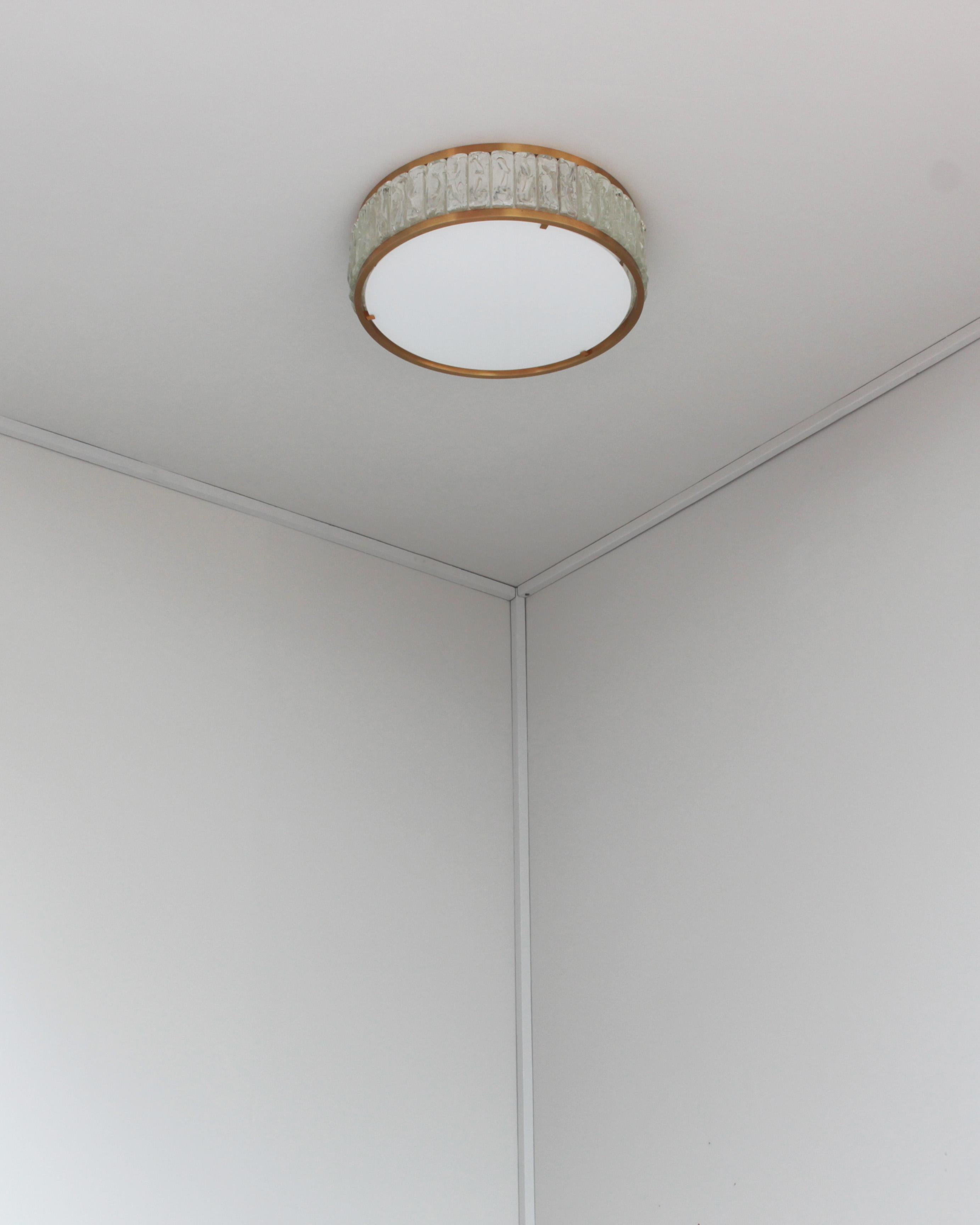 Atelier Jean Perzel - Très beau plafonnier/encastré rond des années 1970, dit 