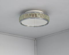 Raffinata plafoniera francese degli anni '70 in cromo e vetro "Queen's Necklace" di Perzel