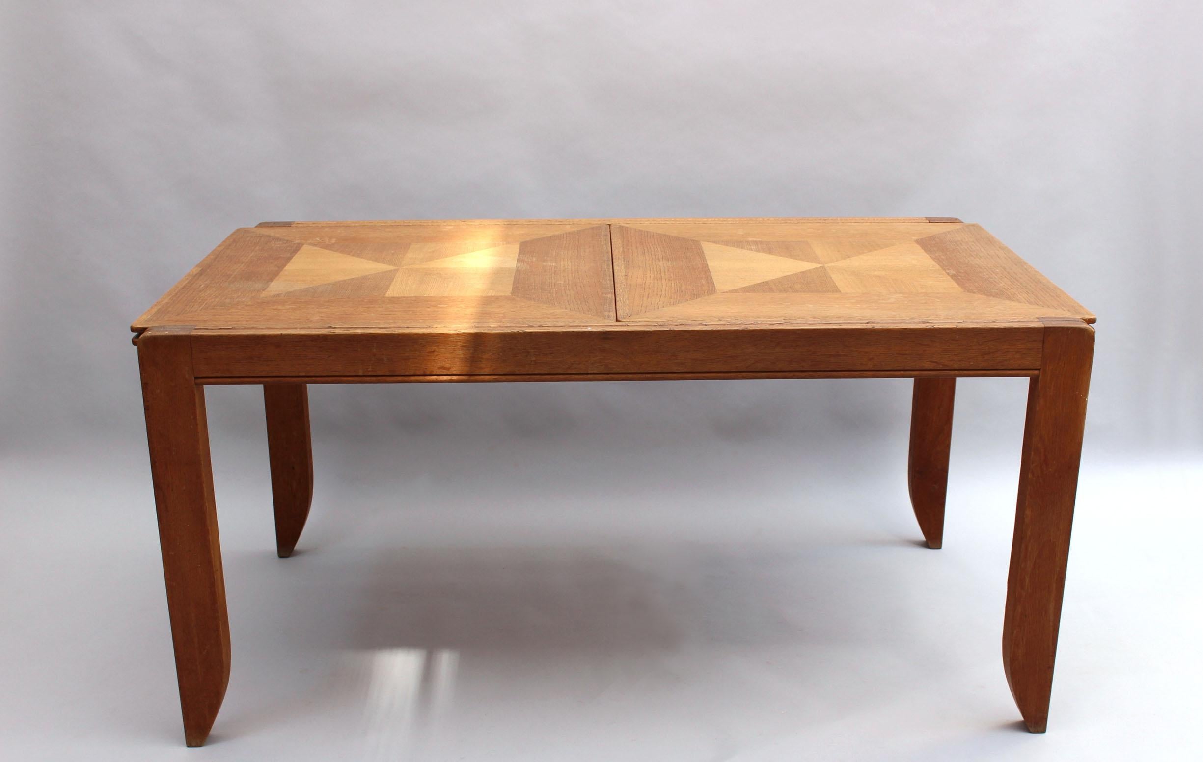 Mid-Century Modern Fine French 1970s Extendable Oak Dining Table by Guillerme & Chambron For Sale