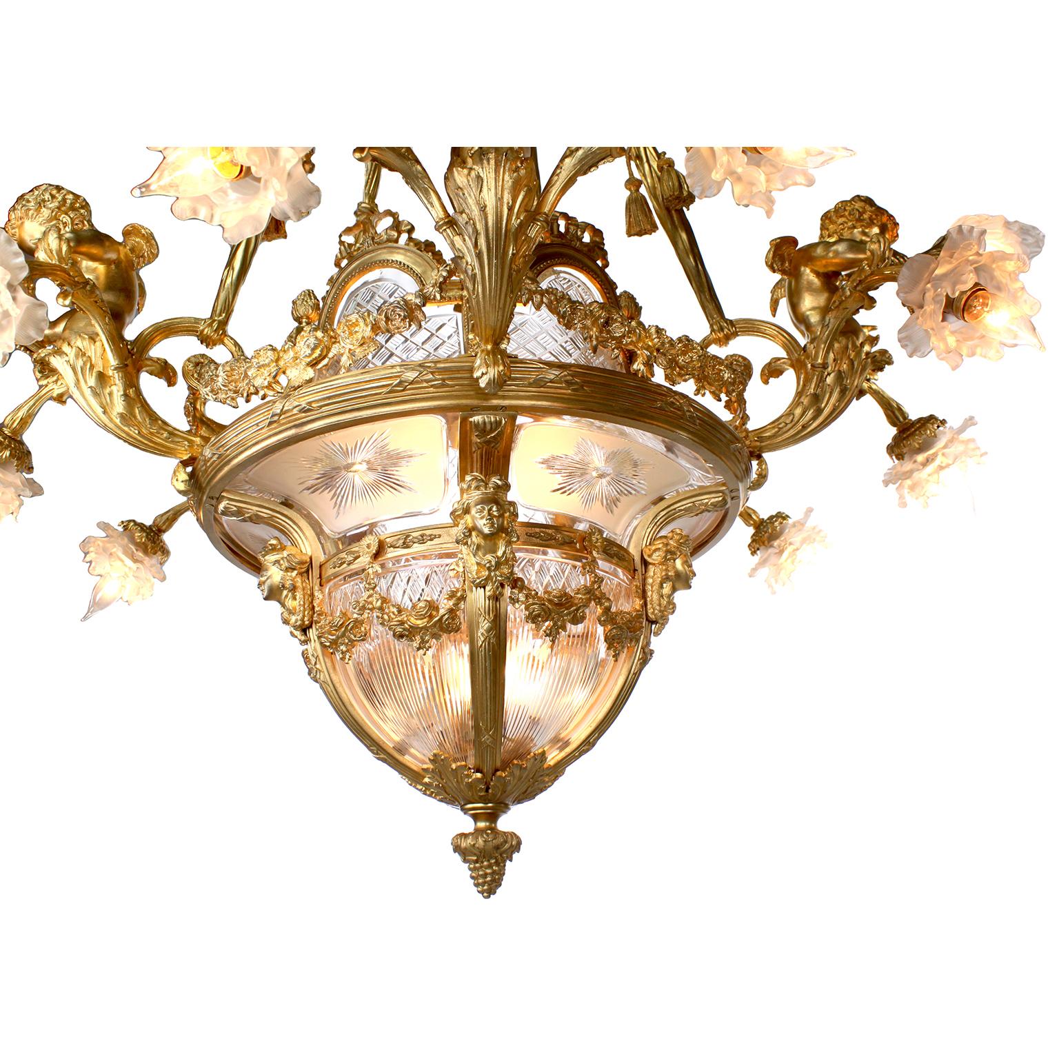 Belle Époque Fine French 19th-20th Century Louis XV Style Gilt Bronze and Baccarat Chandelier For Sale