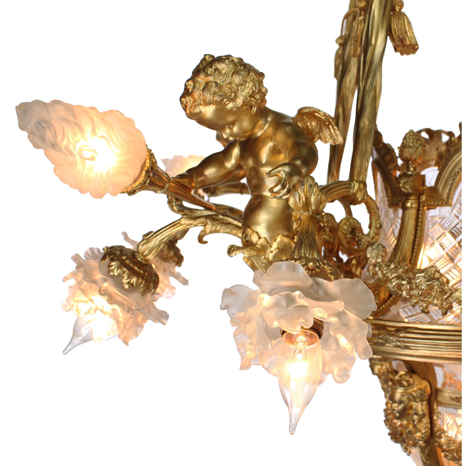 Carved Fine French 19th-20th Century Louis XV Style Gilt Bronze and Baccarat Chandelier For Sale