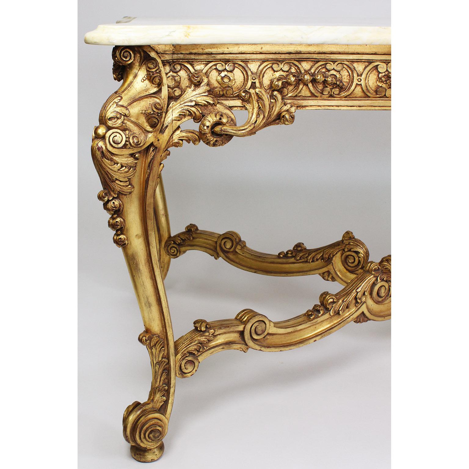 Fine French 19th-20th Century Louis XV Style Giltwood Carved Center Hall Table In Good Condition For Sale In Los Angeles, CA