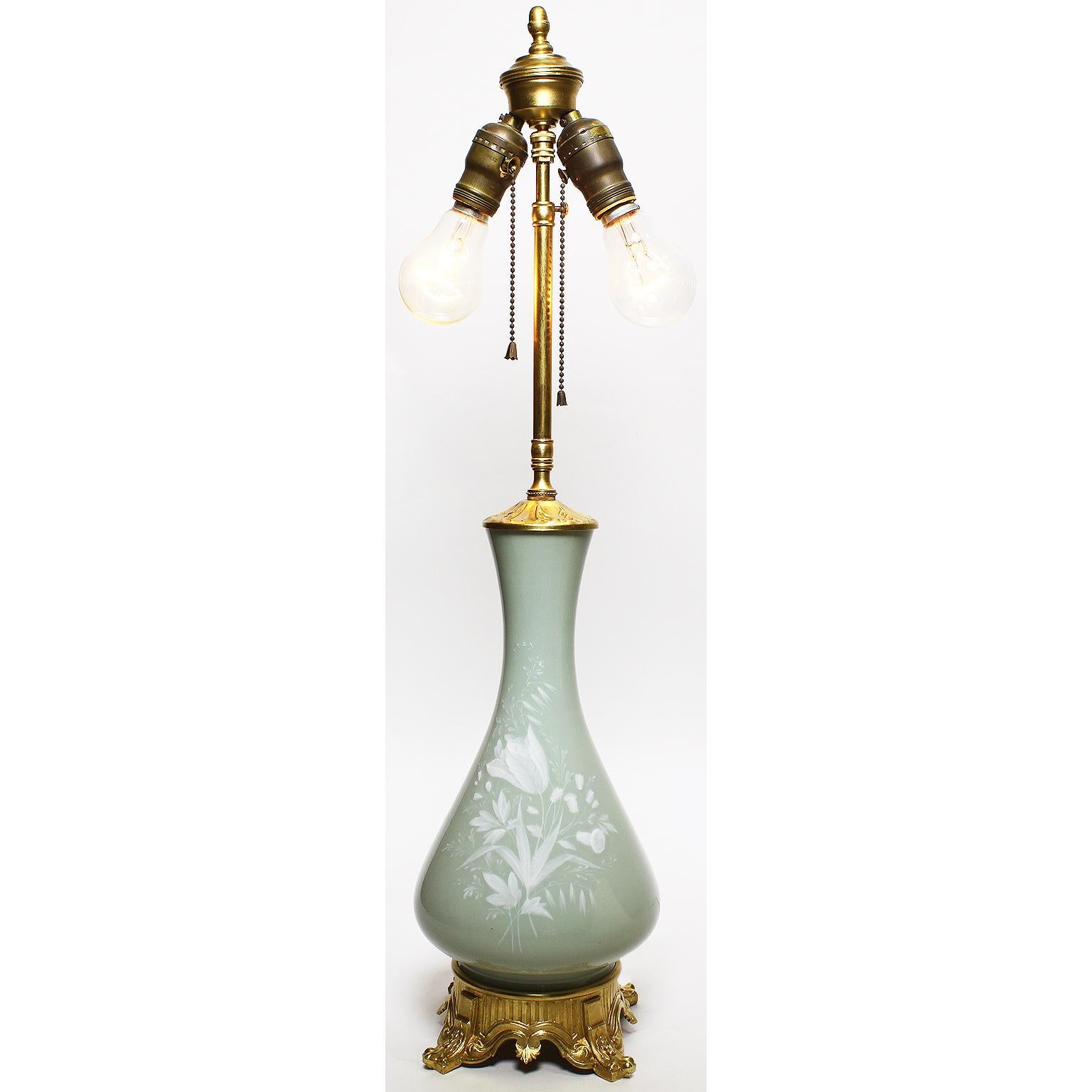 Fine French 19th-20th Century Pâte-sur-Pâte Porcelain and Gilt-Bronze Table Lamp For Sale 1