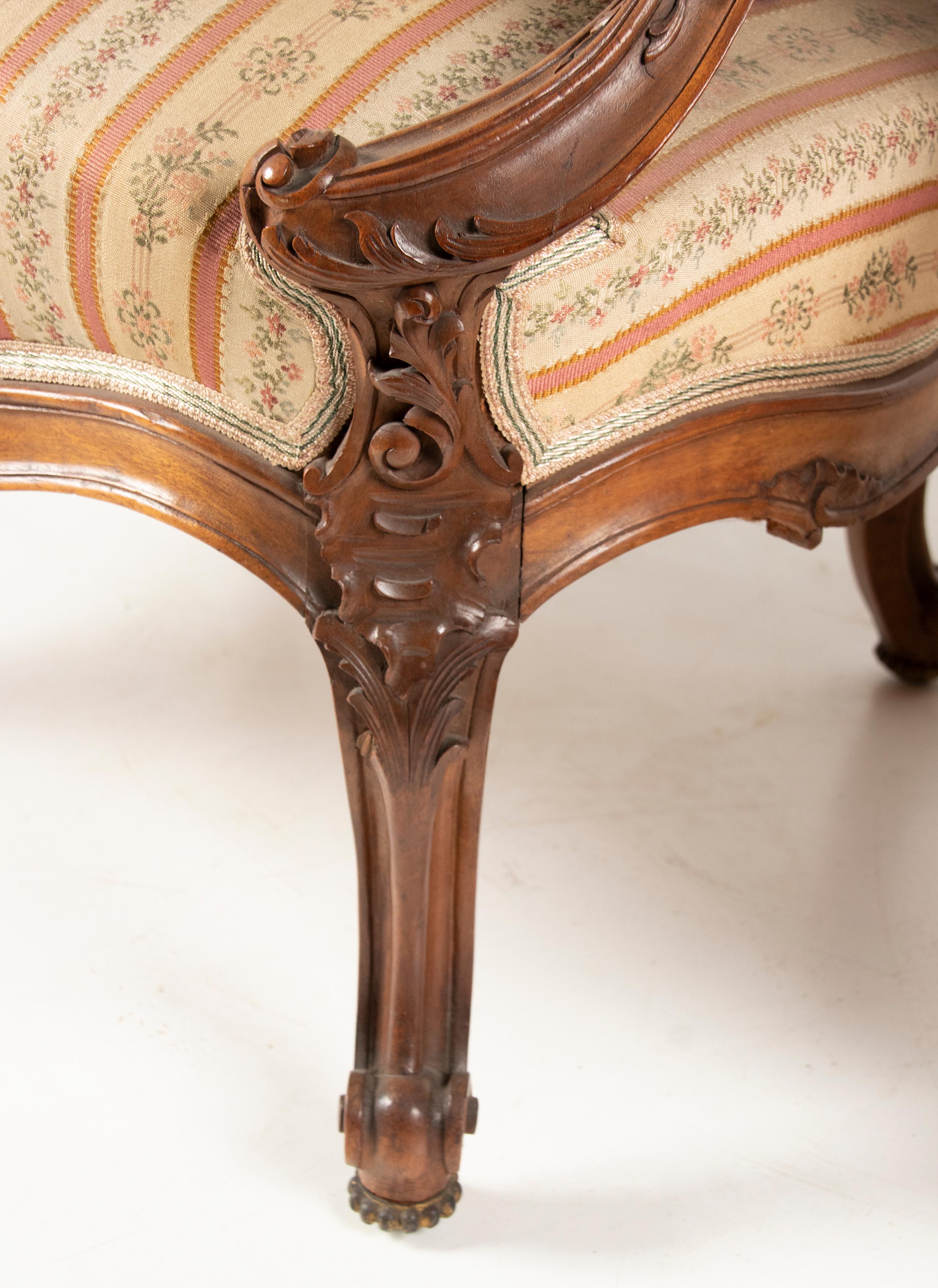 Fine French 19th Century Carved Walnut 7-Piece Salon Suite 9