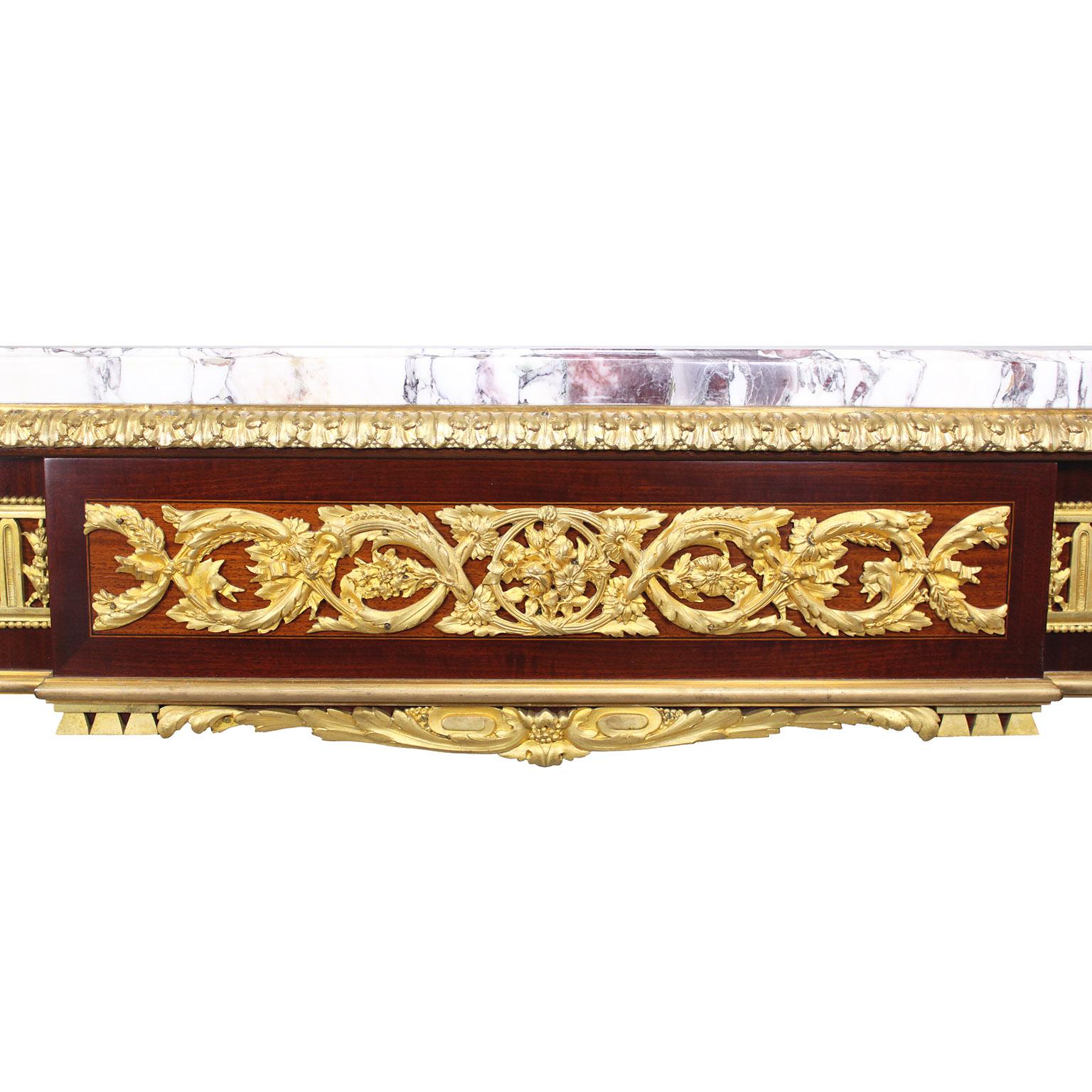 Table centrale de style Louis XV du 19ème siècle, attribuée à Millet en vente 5