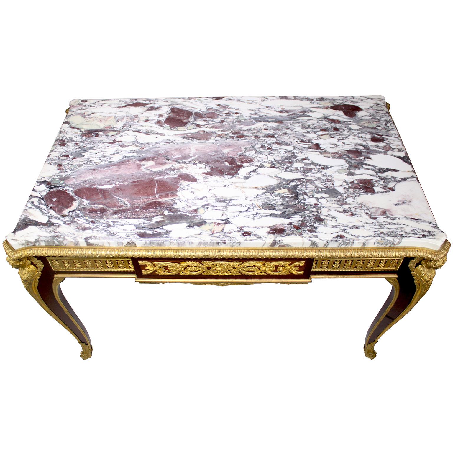 Table centrale de style Louis XV du 19ème siècle, attribuée à Millet en vente 9