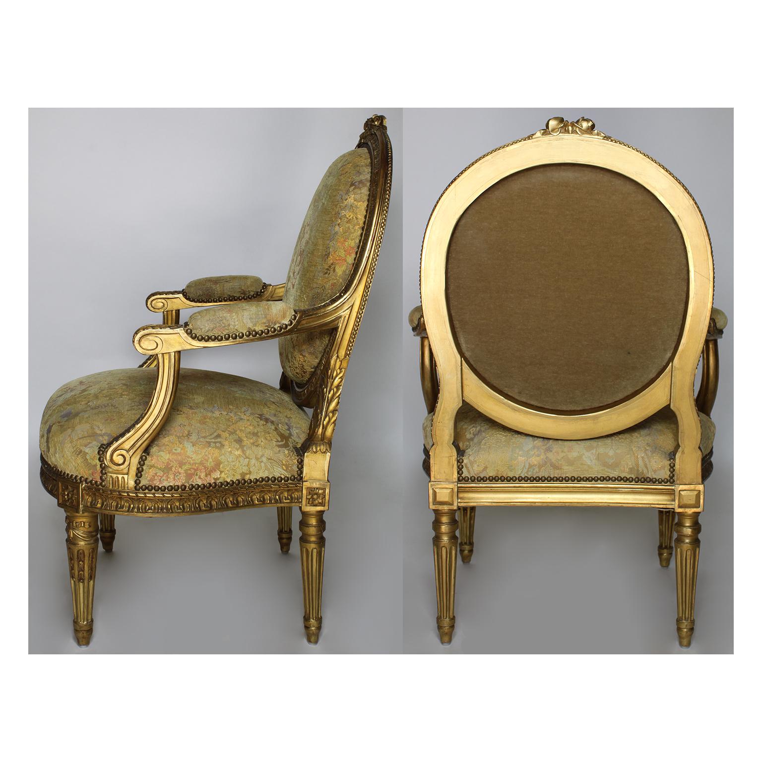 Fine French 19th Century Louis XVI Style Giltwood Carved Five-Piece Salon Suite For Sale 14