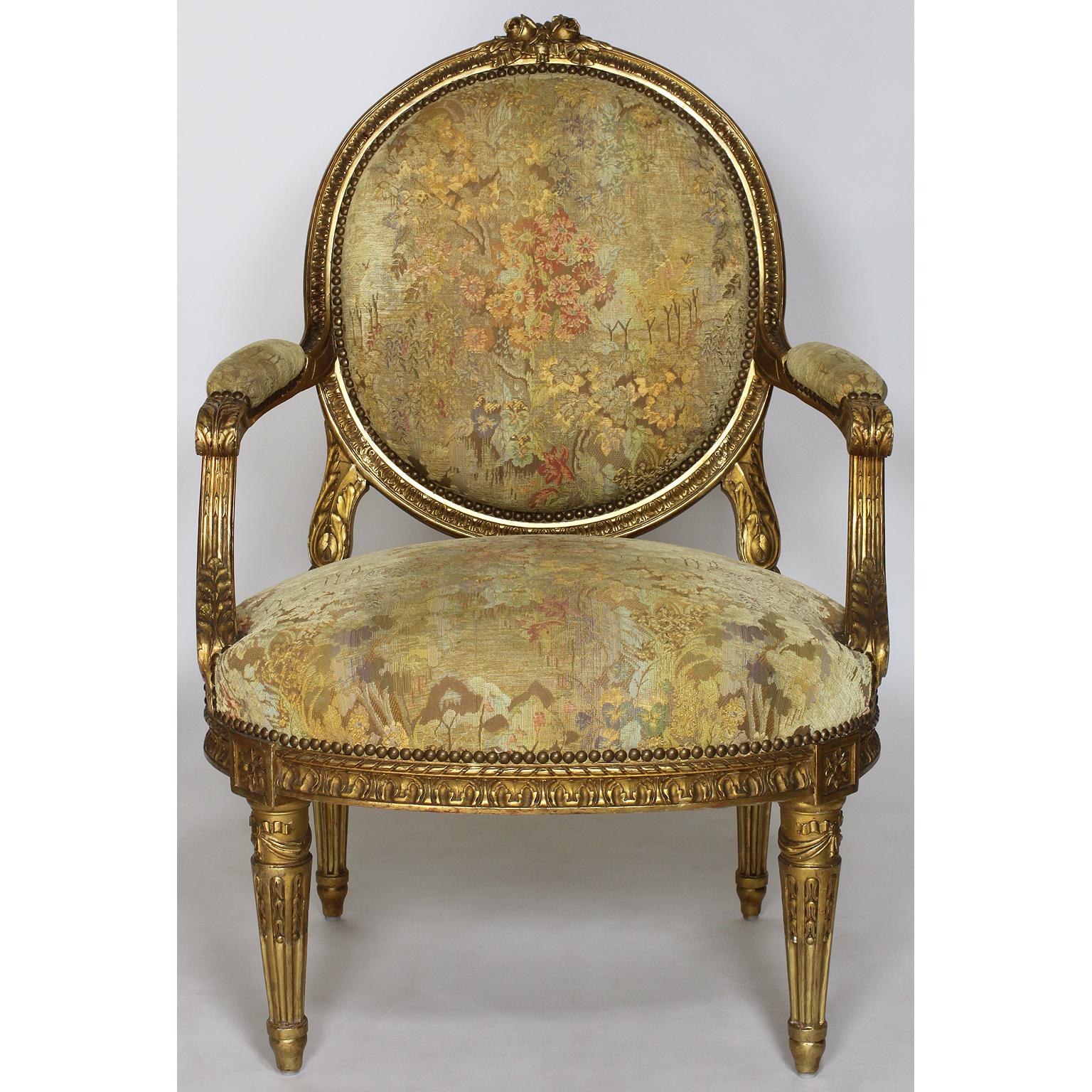 Fine French 19th Century Louis XVI Style Giltwood Carved Five-Piece Salon Suite For Sale 4