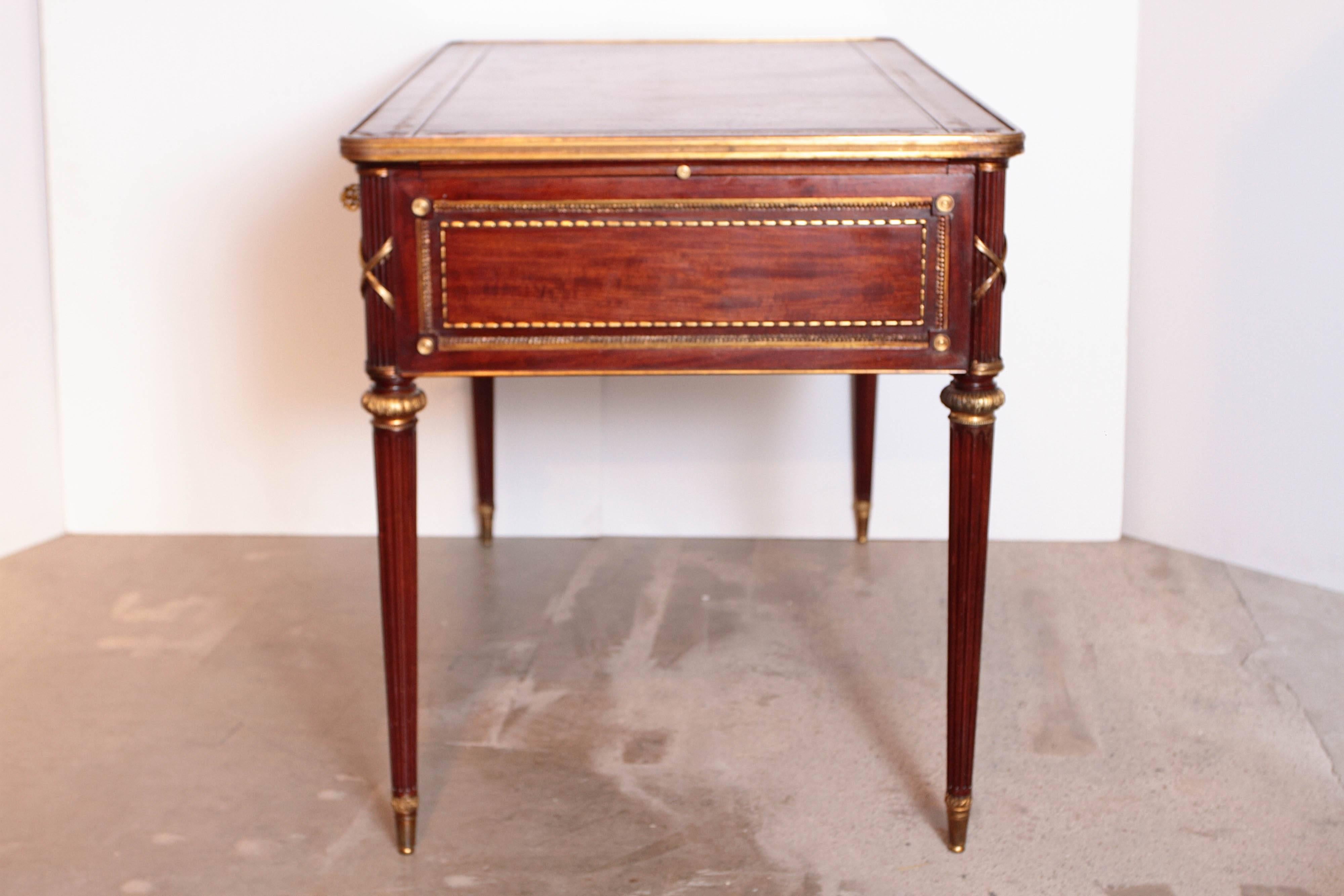Fine French 19th Century Louis XVI Writing Desk Signed A Chevrie In Excellent Condition In Dallas, TX