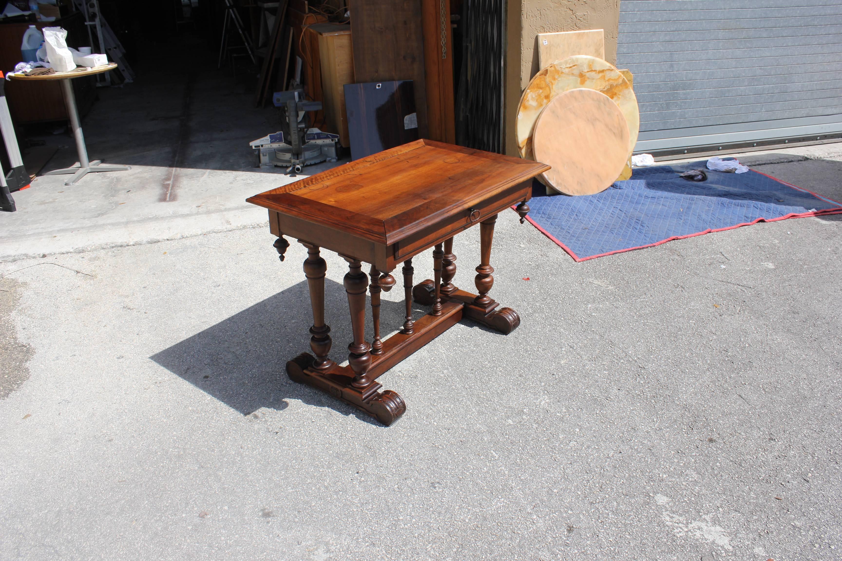 Fine French 19th Century Renaissance Revival Writing Table or Console Table In Excellent Condition In Hialeah, FL