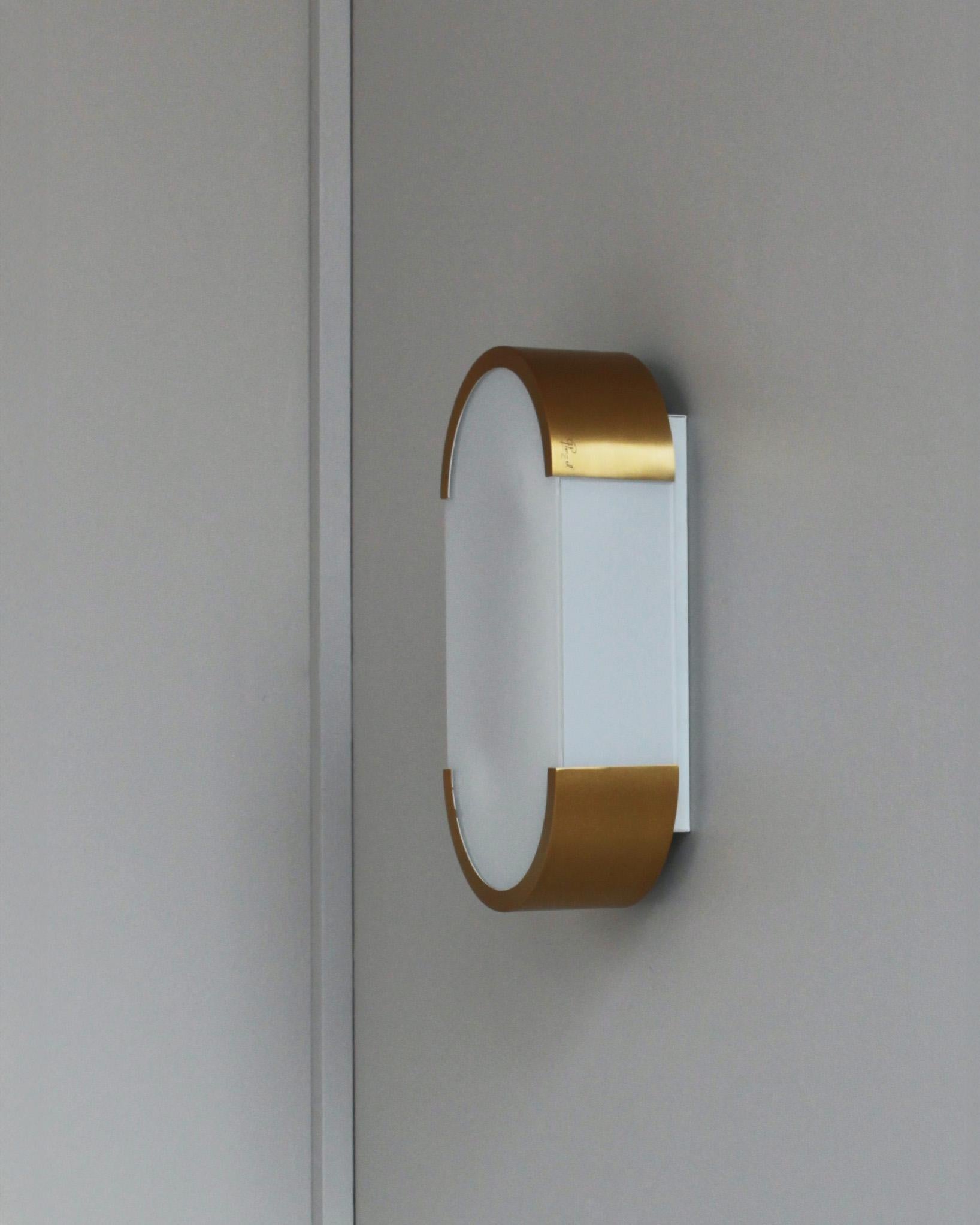 Lampada da soffitto o da parete in bronzo e vetro Art Déco francese di Perzel in vendita 4