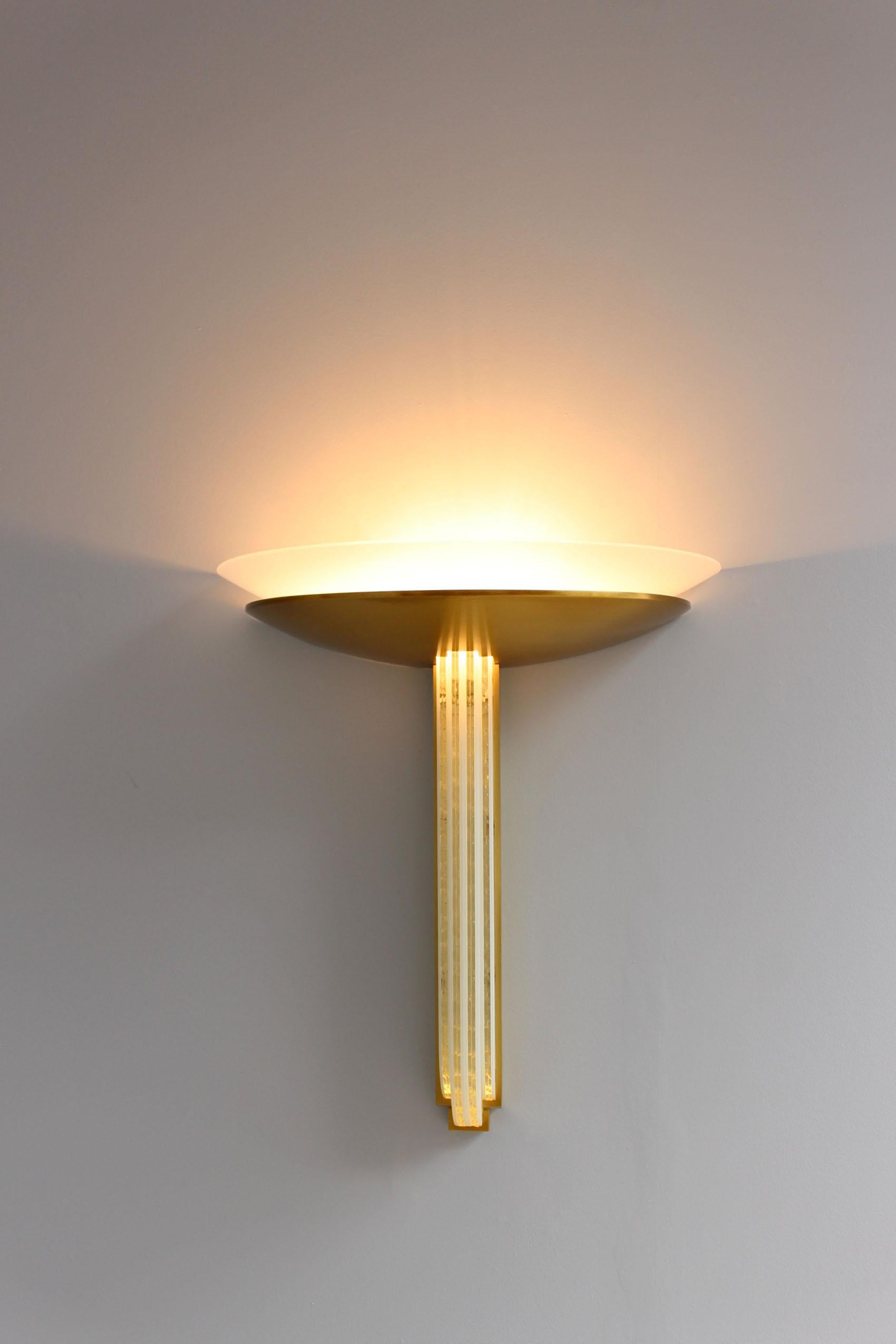 Mid-20th Century Fine French Art Deco Bronze and Glass Wall Light by Perzel, '2 Available' For Sale