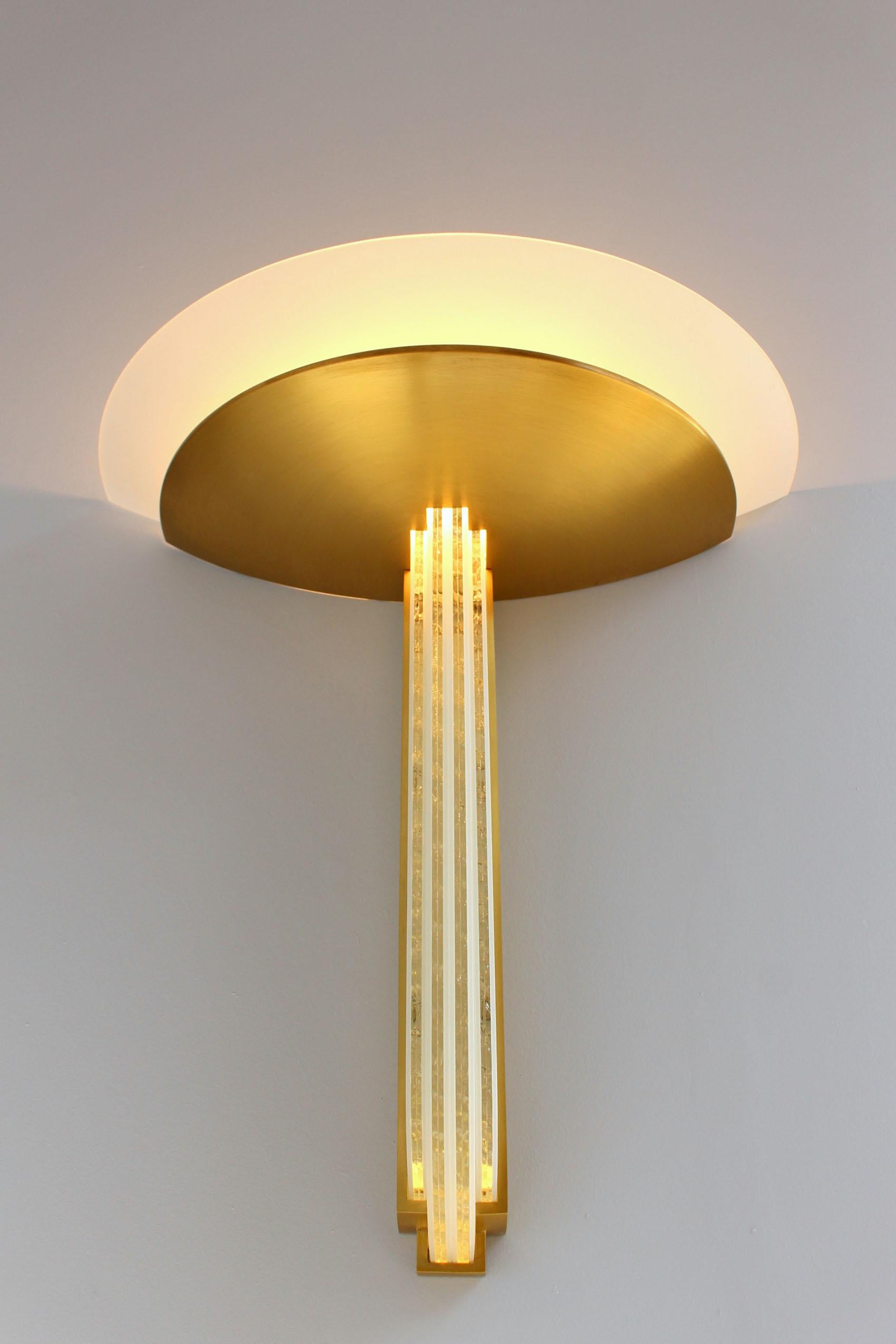 Lampada da parete in vetro e bronzo Art Deco francese di Perzel in vendita 1