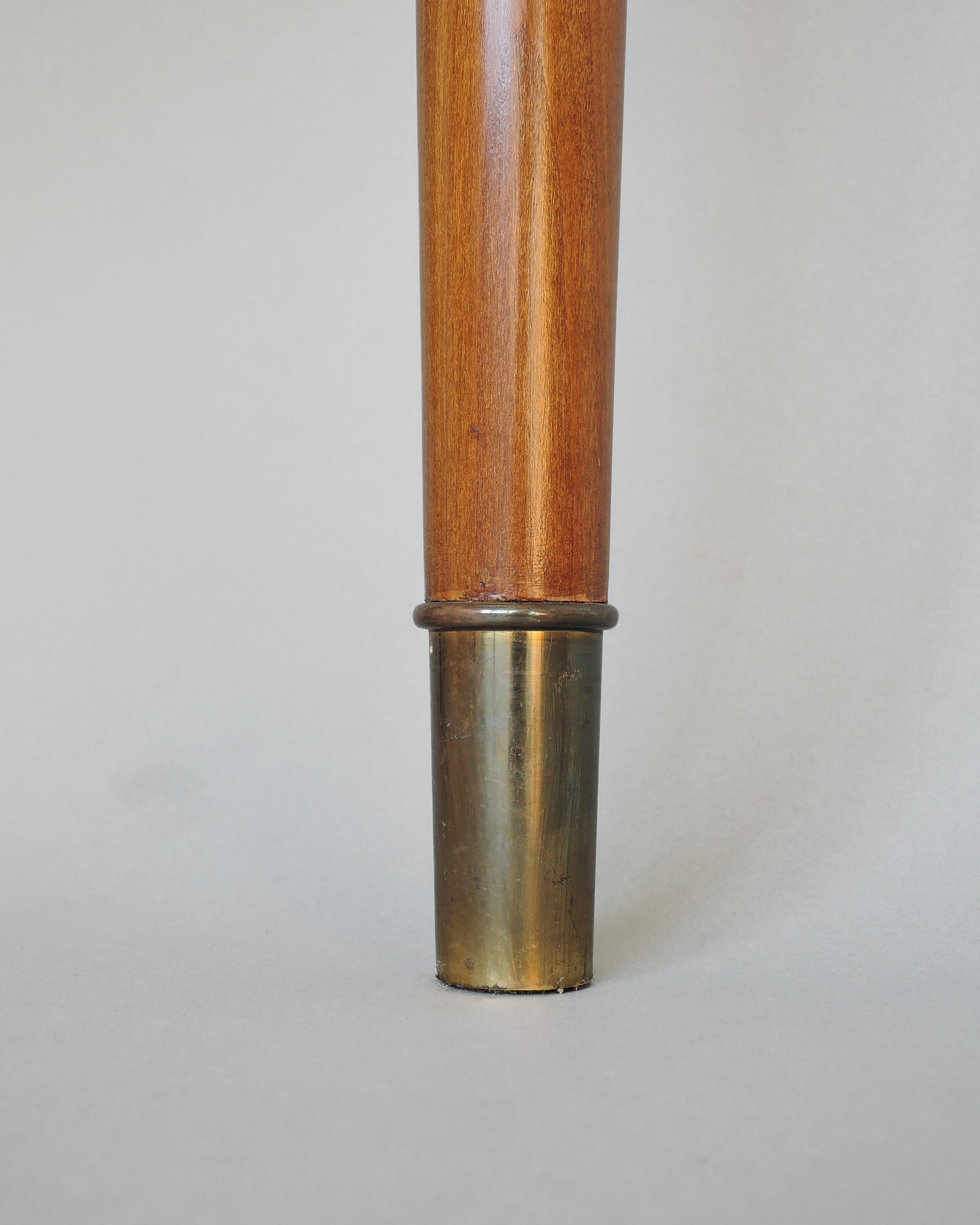 Scrivania francese Art Déco in ciliegio con dettagli in bronzo in vendita 8