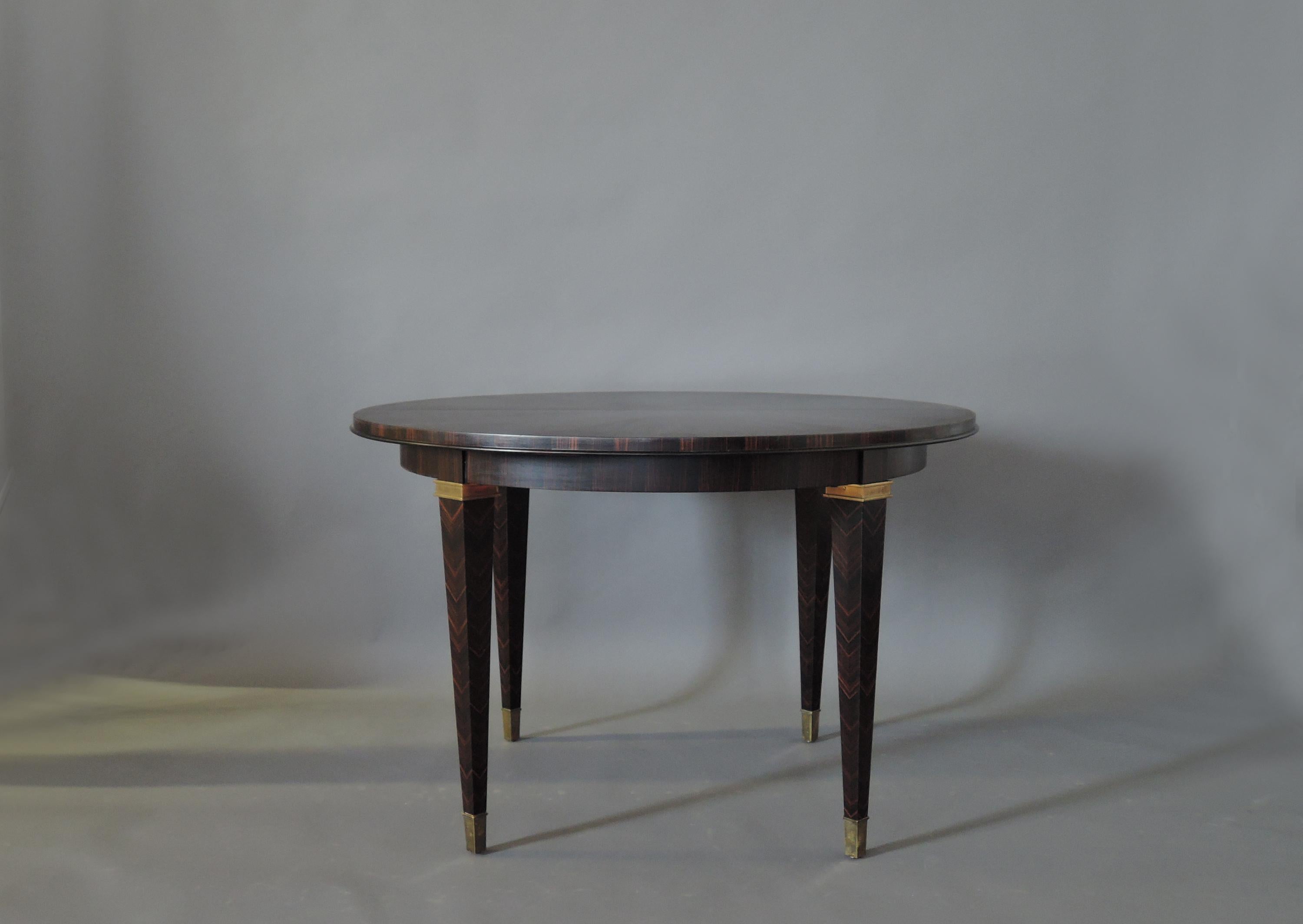 Mid-20th Century Fine French Art Deco Extendable Macassar Ebony Round Table by Dominique