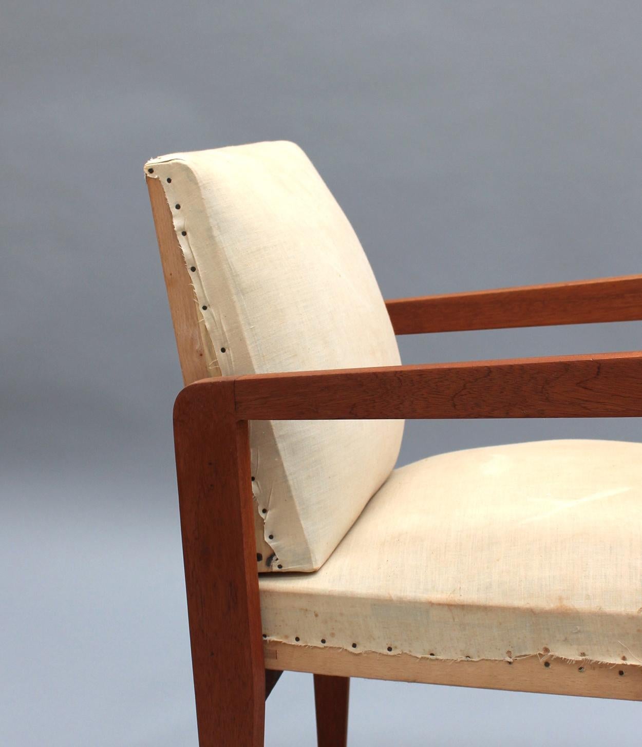 Feiner französischer Art Deco Mahagoni Sessel im Angebot 3