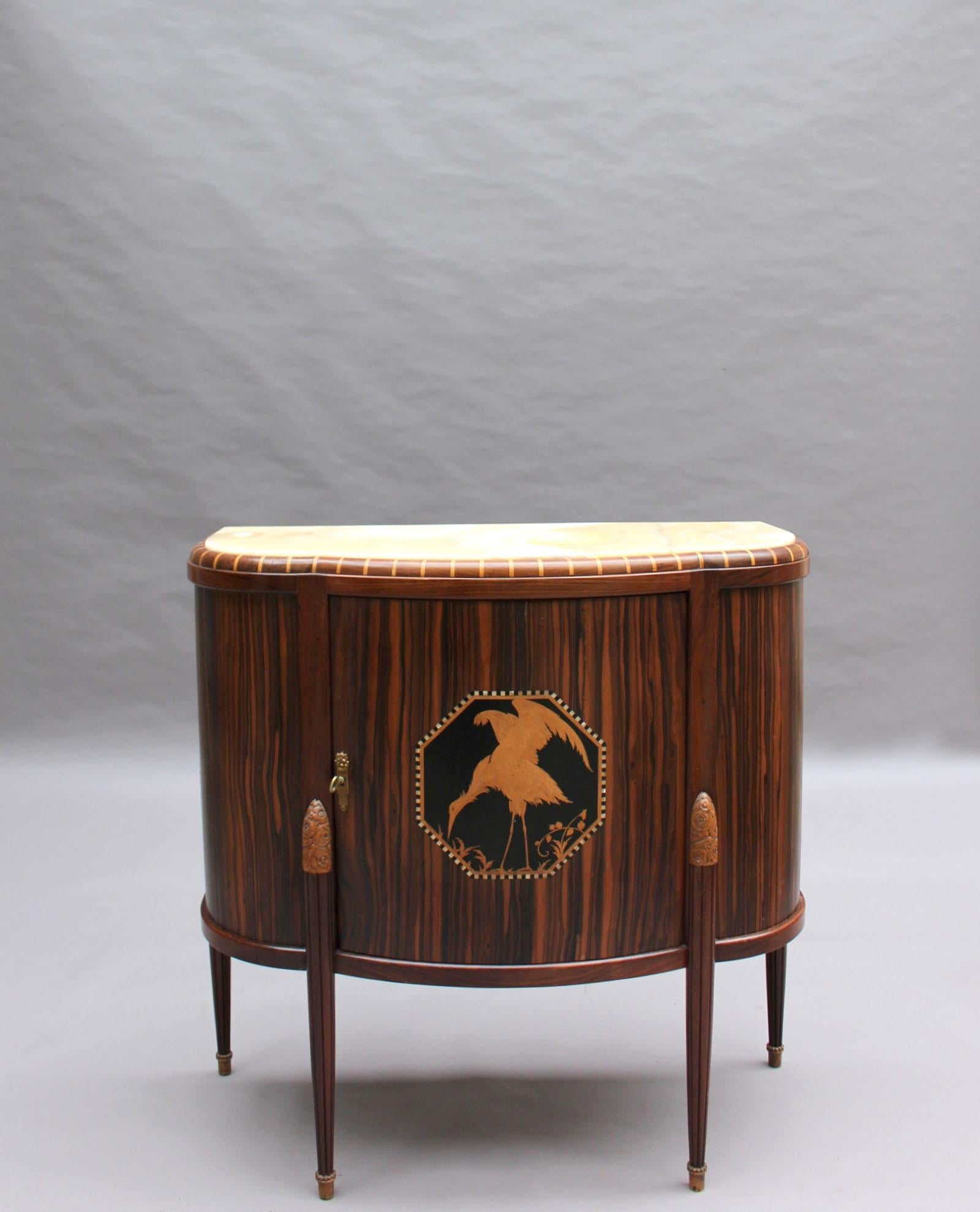 Fine French Art Deco Marquetry Commode In Good Condition In Long Island City, NY