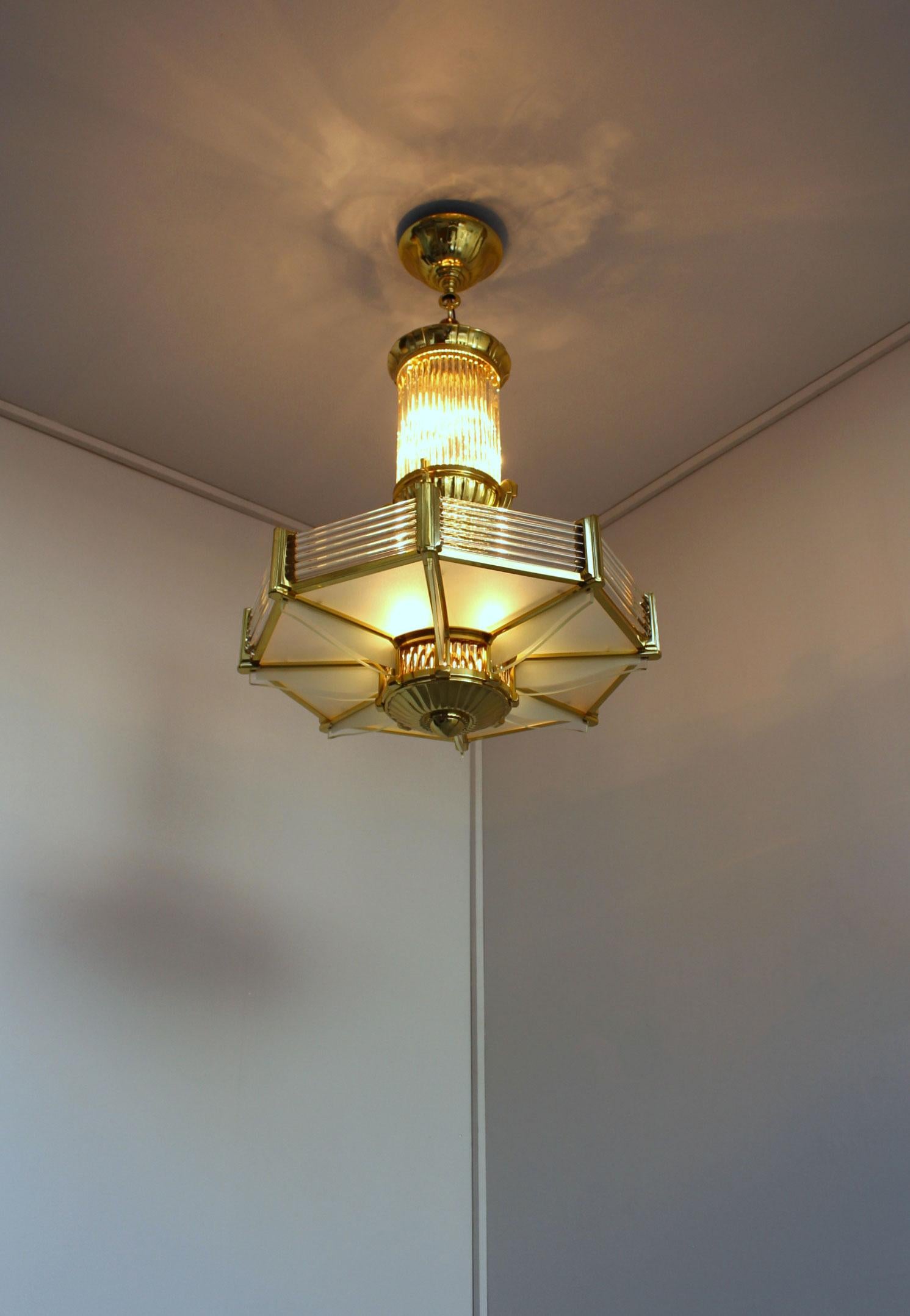 Mid-20th Century Fine French Art Deco Octagonal Bronze and Glass Chandelier by Petitot For Sale