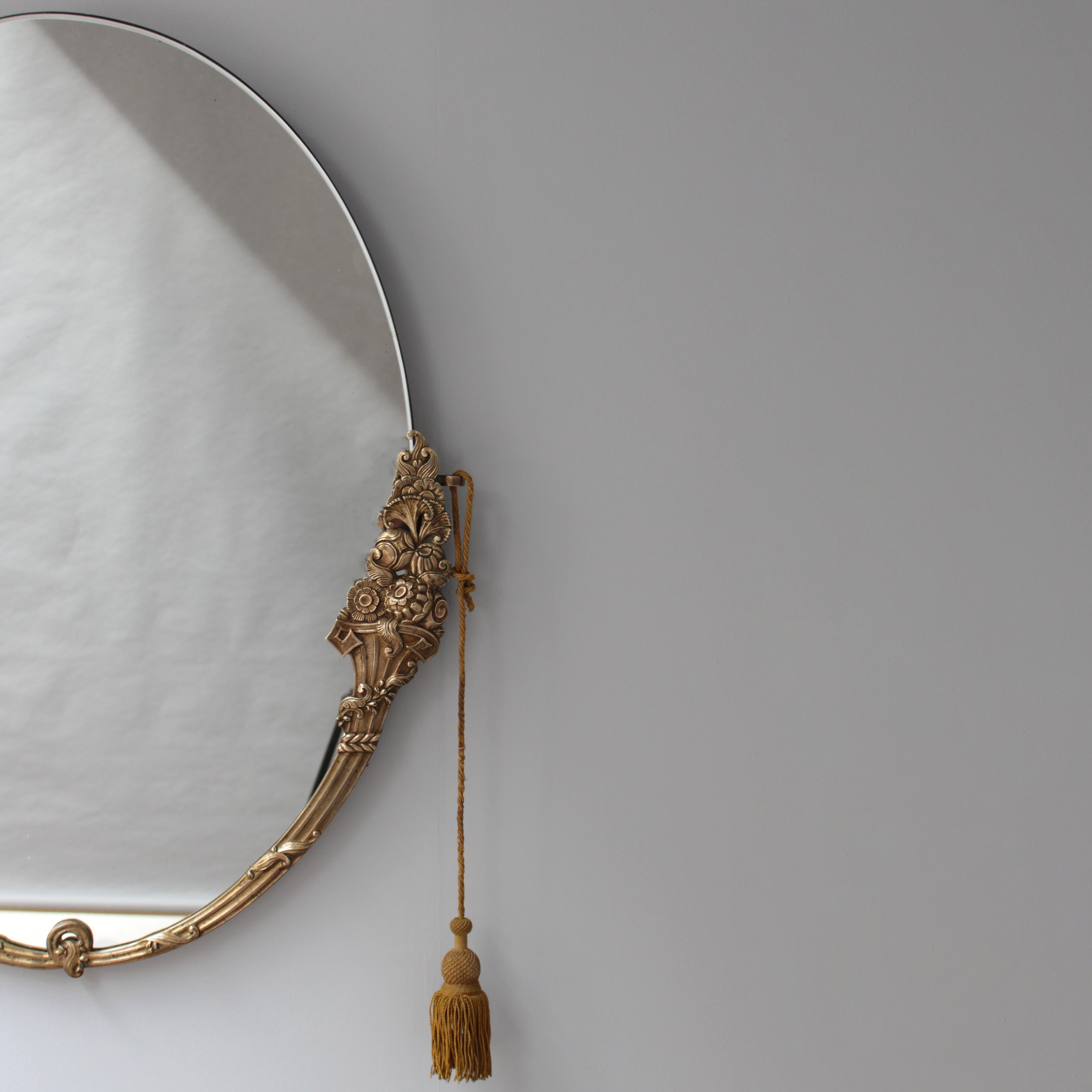 Fine French Art Deco Oval Mirror with a Solid Brass Frame For Sale 1