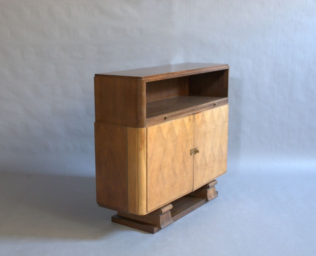 Mid-20th Century Fine French Art Deco Rosewood and Mahogany Bar For Sale