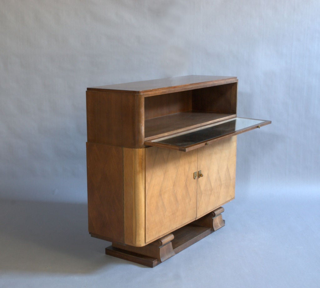Fine French Art Deco Rosewood and Mahogany Bar For Sale 1