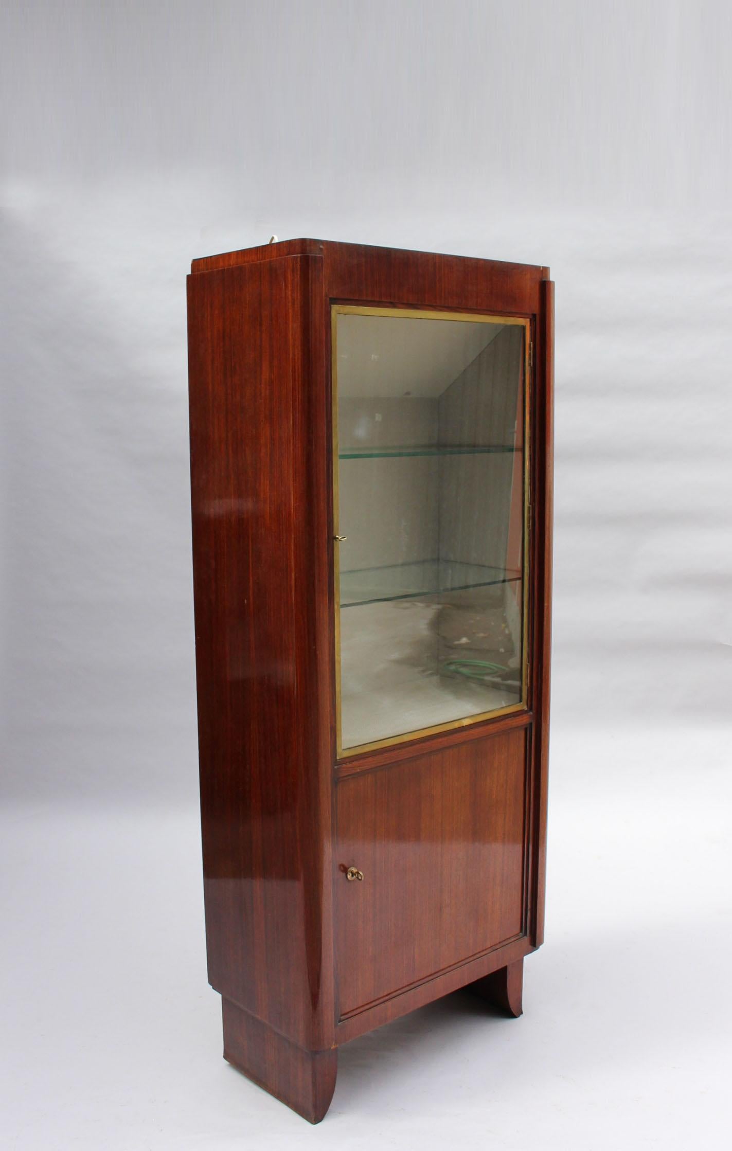 Fine French Art Deco Rosewood Vitrine by Maxime Old In Good Condition For Sale In Long Island City, NY