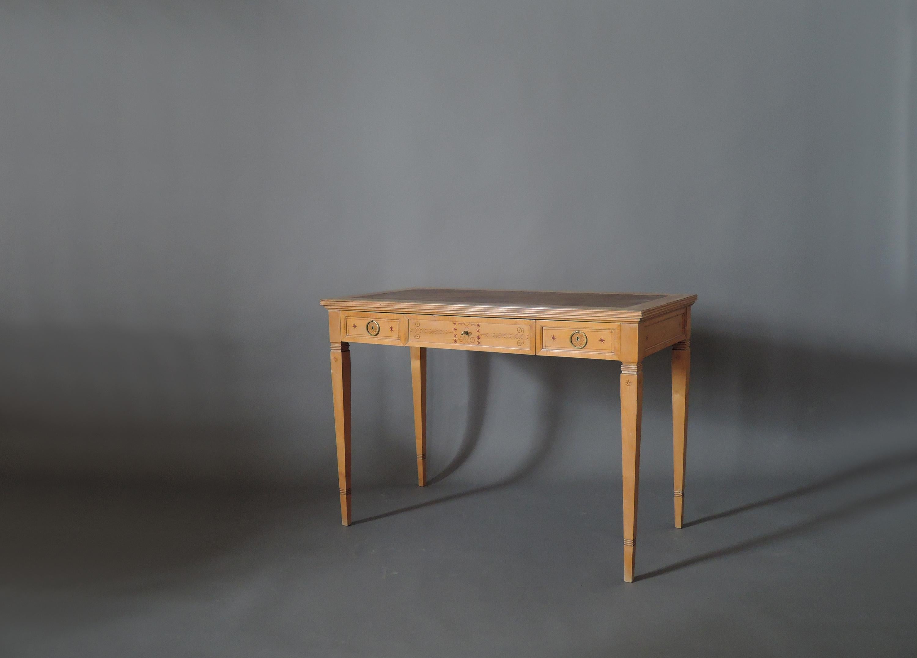 Fine French Art Deco Sycamore Desk by R. Damon & Bertaux In Good Condition In Long Island City, NY