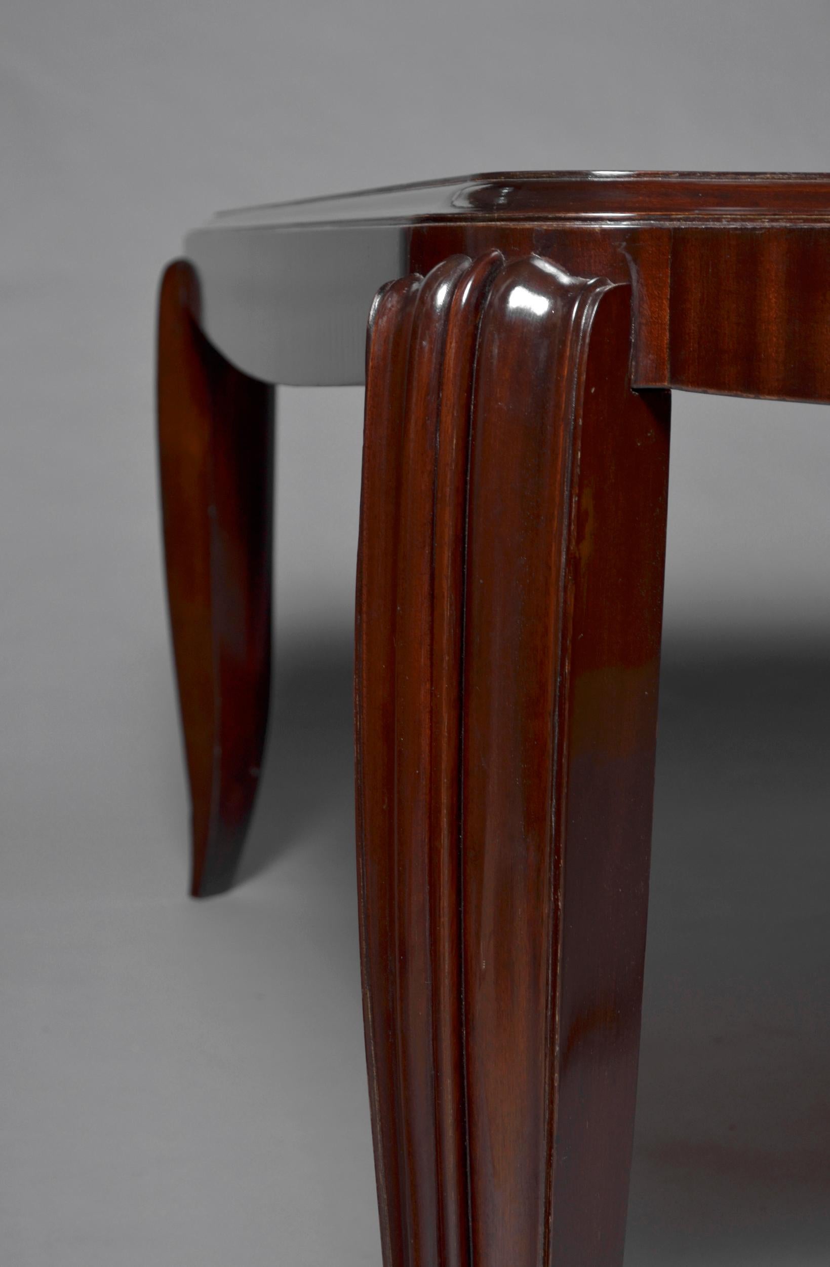 A Fine French Art Deco Mahogany Dining Table in the manner of Jean Pascaud For Sale 5