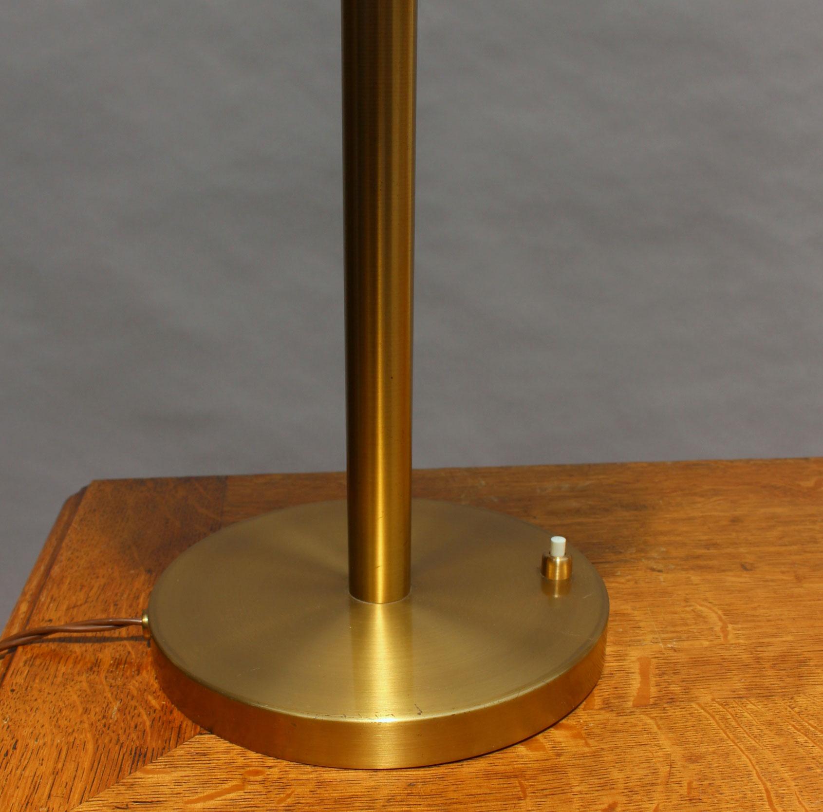 Fine French Art Deco Table Lamp by Jean Perzel For Sale 2