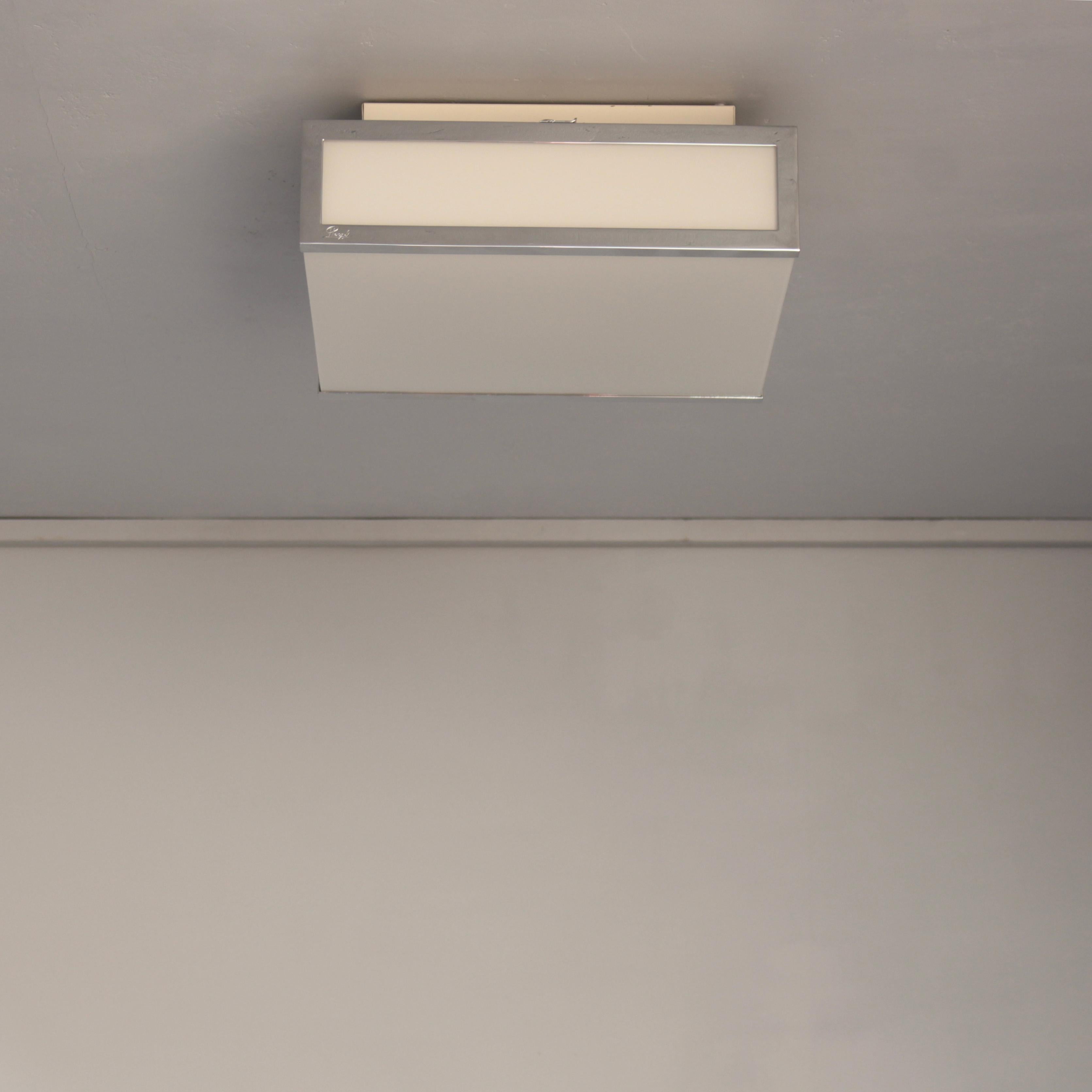 Francese Lampada ad incasso in vetro bianco e cromo di Perzel in stile Art Deco francese in vendita