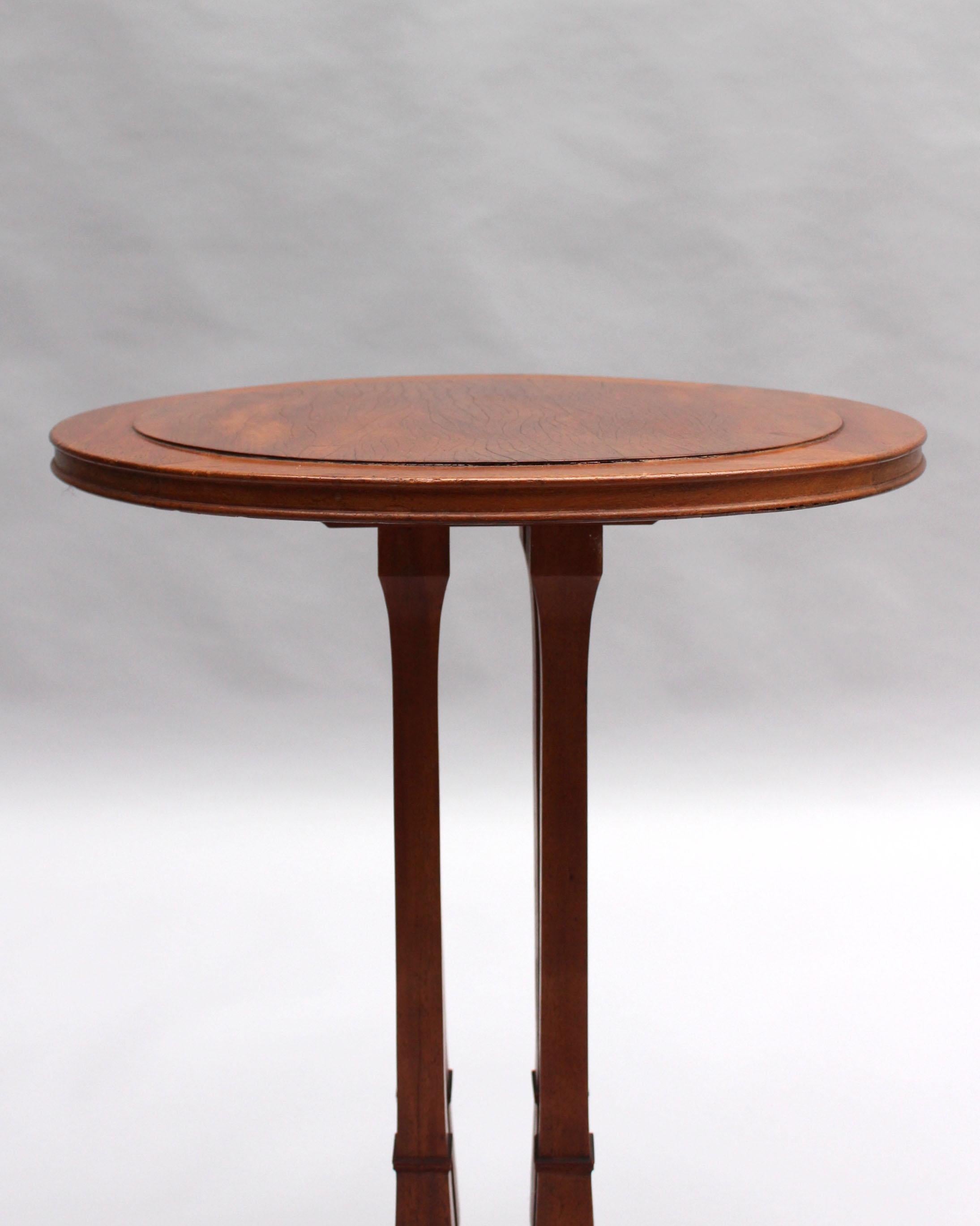 Guéridon en noyer Art Déco de Tony Selmersheim de style Art nouveau français Bon état - En vente à Long Island City, NY