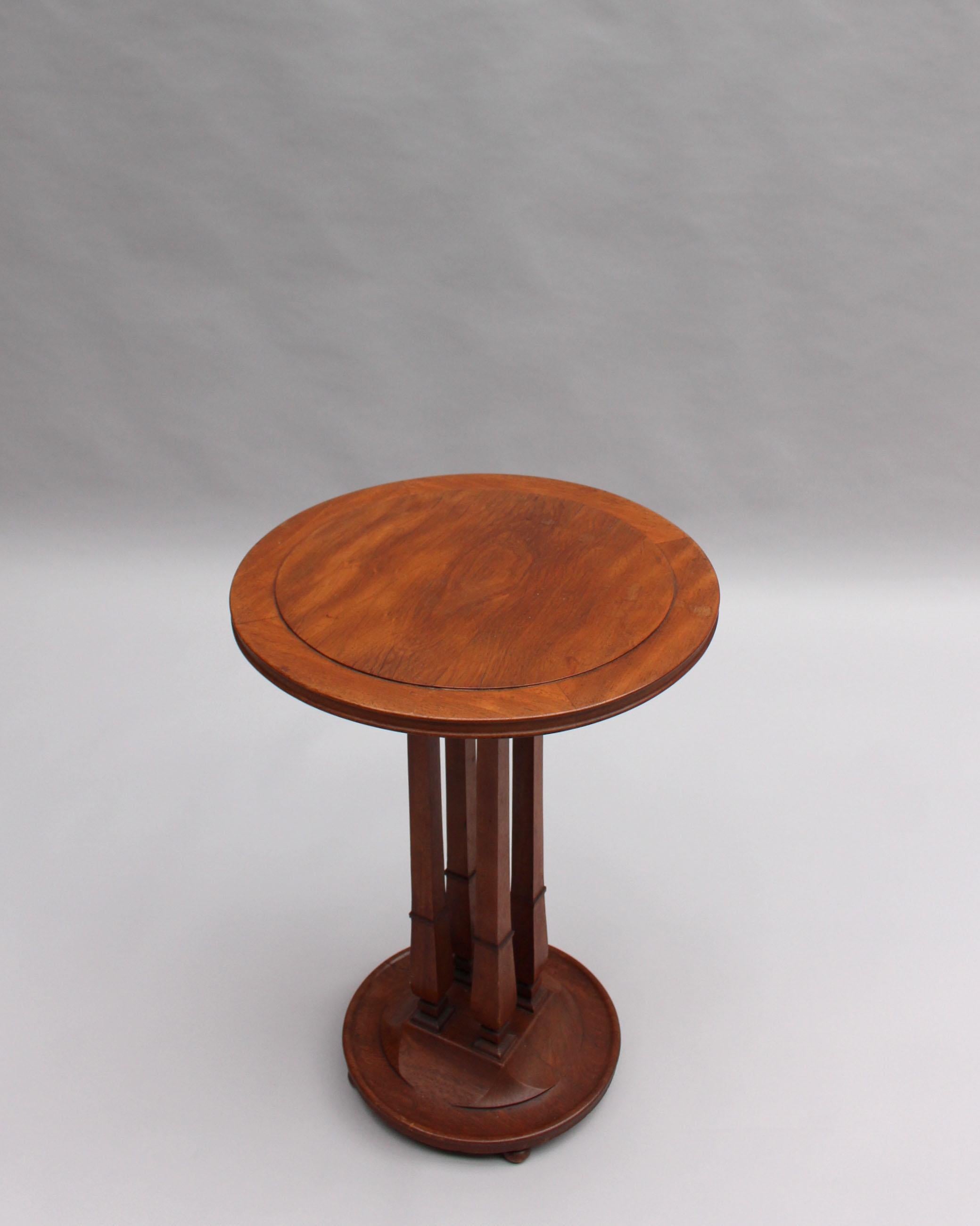 Guéridon en noyer Art Déco de Tony Selmersheim de style Art nouveau français en vente 1