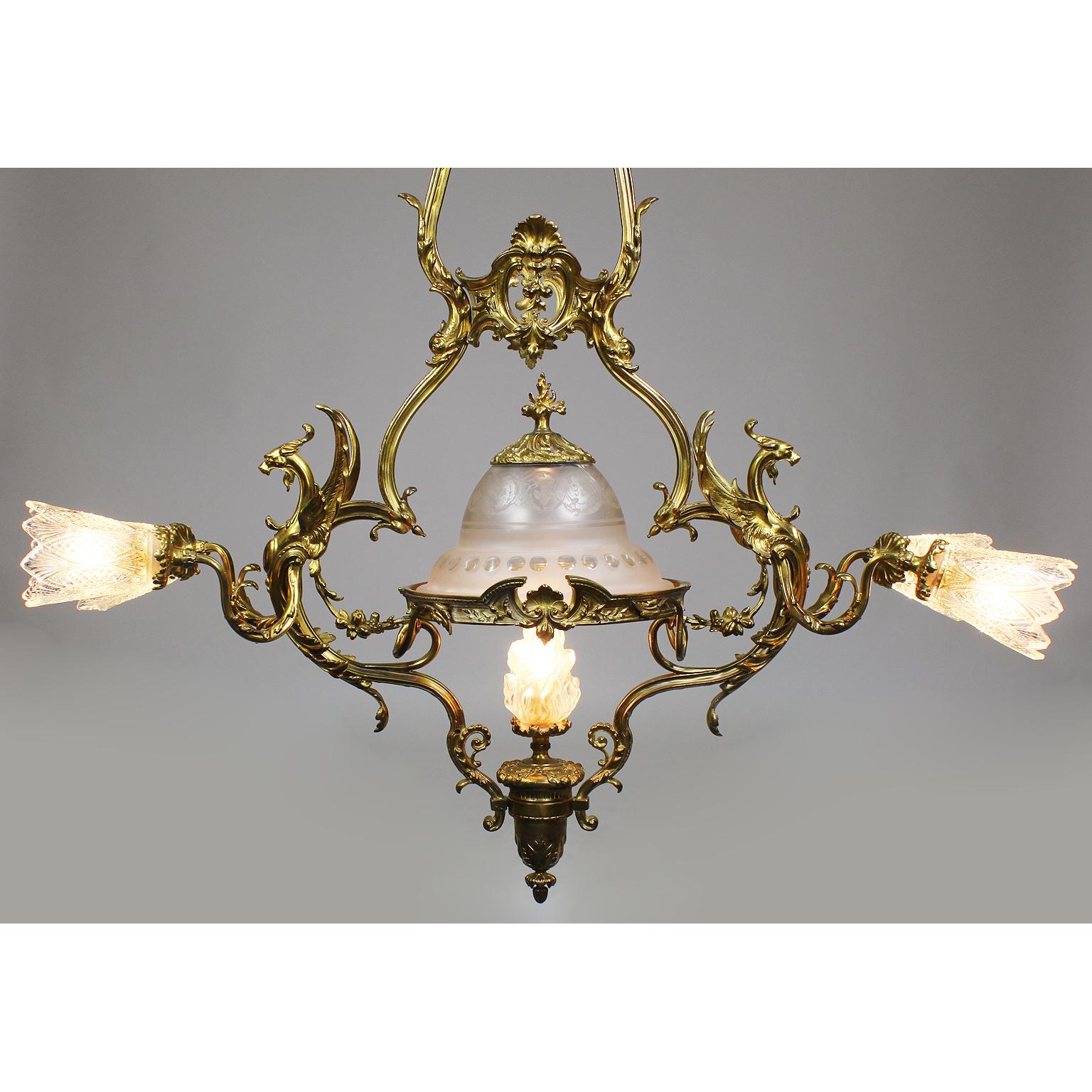 A fine and rare French belle époque early 20th century neoclassical Revival style gilt bronze and frosted cut-glass 