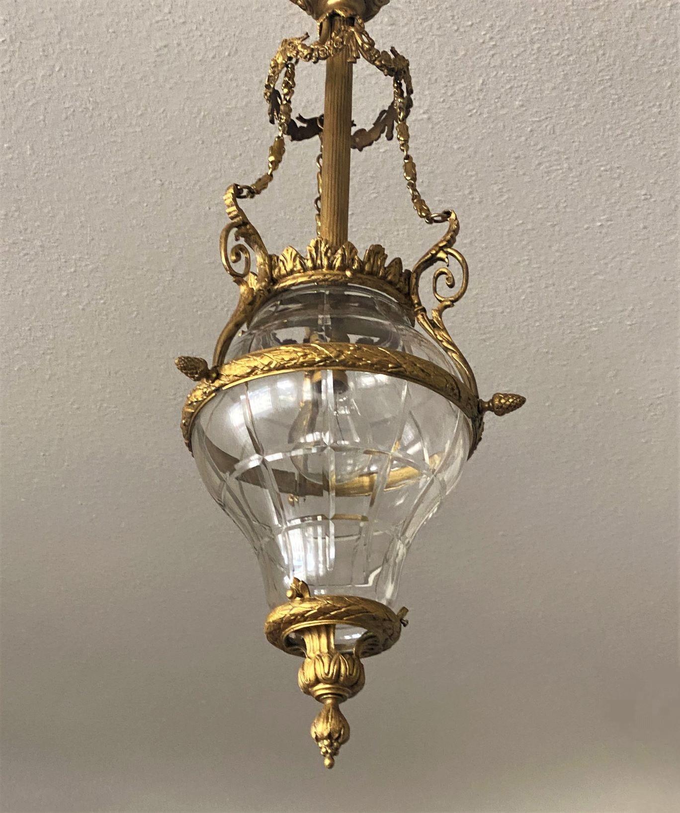 French Belle Époque Cut-Glass Gilt Bronze Lantern, 1900-1910 For Sale 4