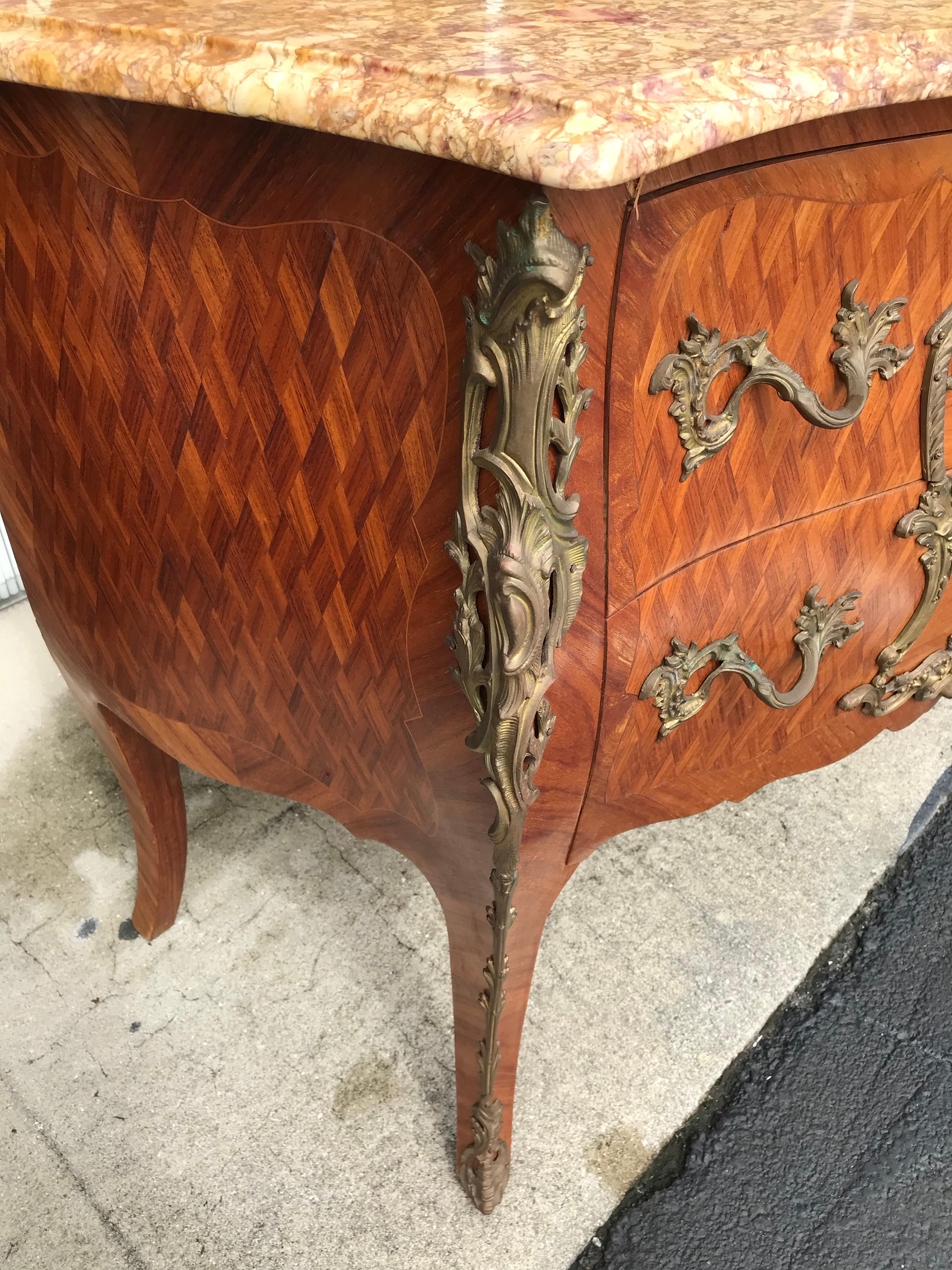 Bronze Fine French Bombe' Commode