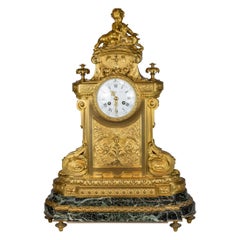 Pendule de cheminée française F. Barbedienne montée en bronze et en marbre vert