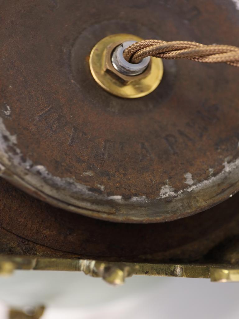 Lampada da tavolo francese in celadon con supporti in bronzo dorato - timbro Parigi in vendita 3