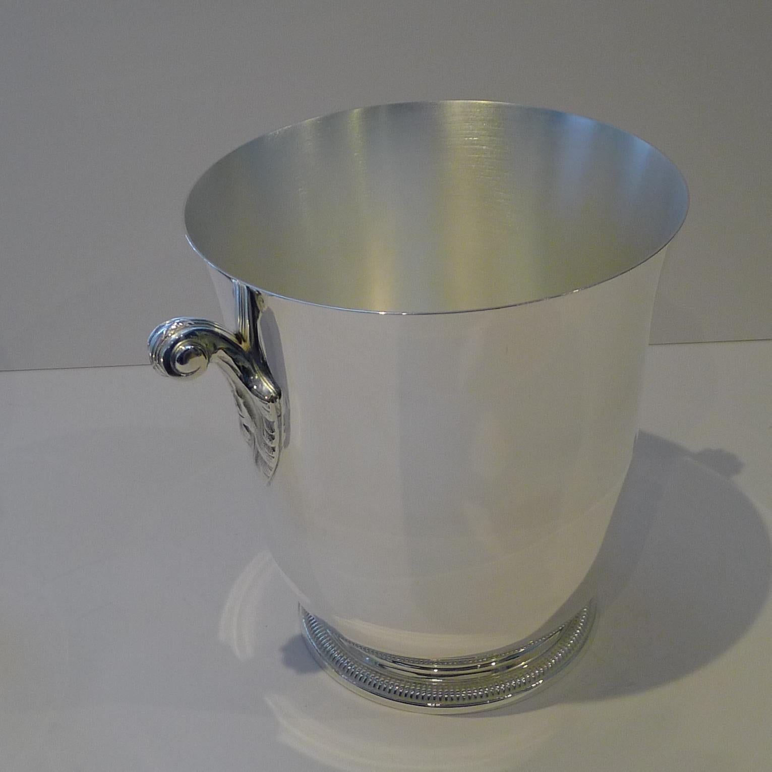 Fine French Champagne Bucket / Wine Cooler by Ercuis, Paris c.1960 In Good Condition For Sale In Bath, GB
