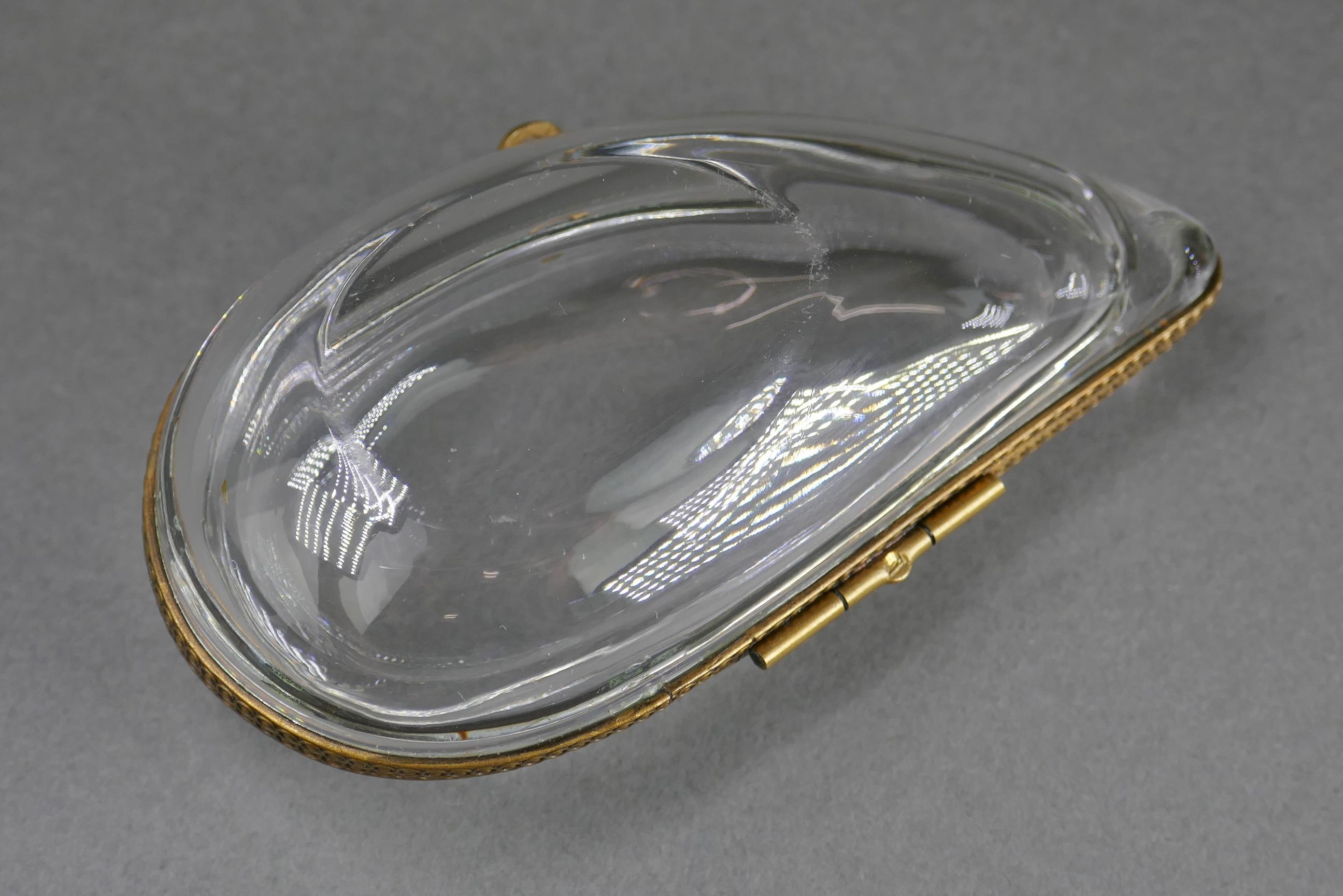 Fine French Crystal Bivalve Molluscs Gilt Seahorse Jewelry Trinket Box For Sale 7