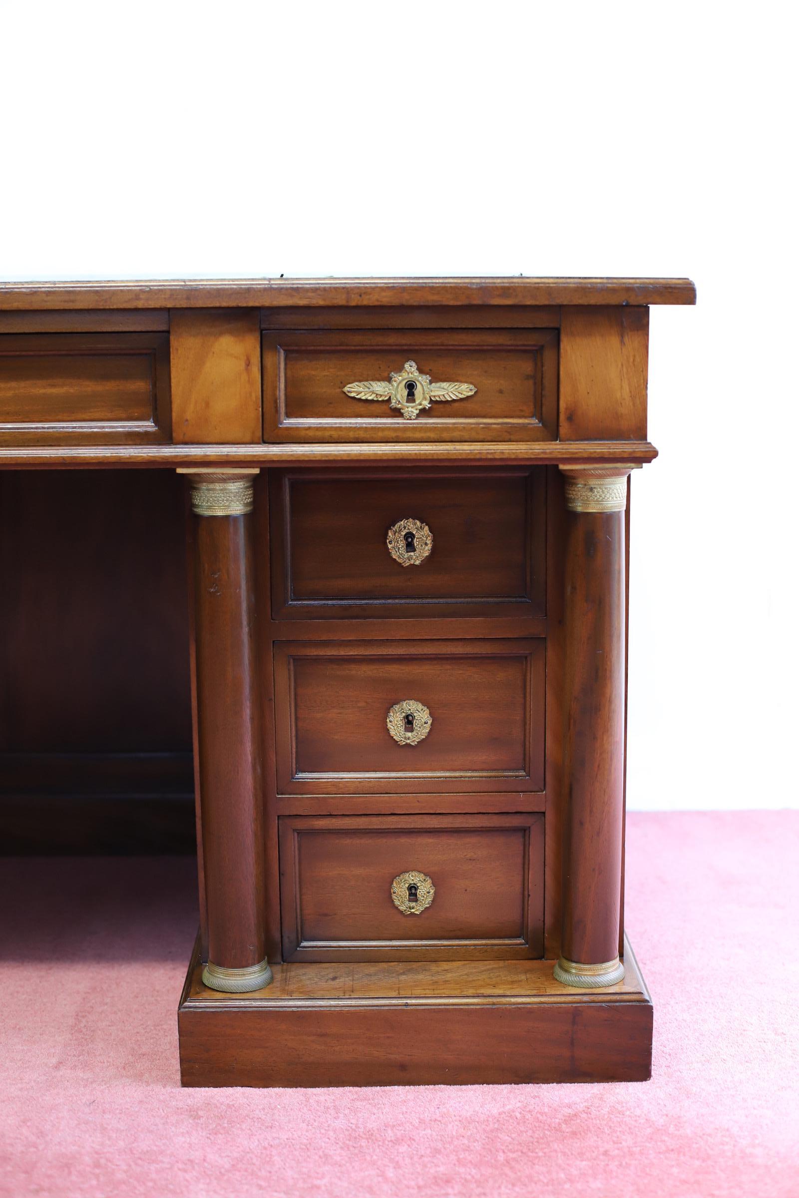 Fine French Empire Design Oak  Twin Pedestal Desk In Good Condition For Sale In Crawley, GB