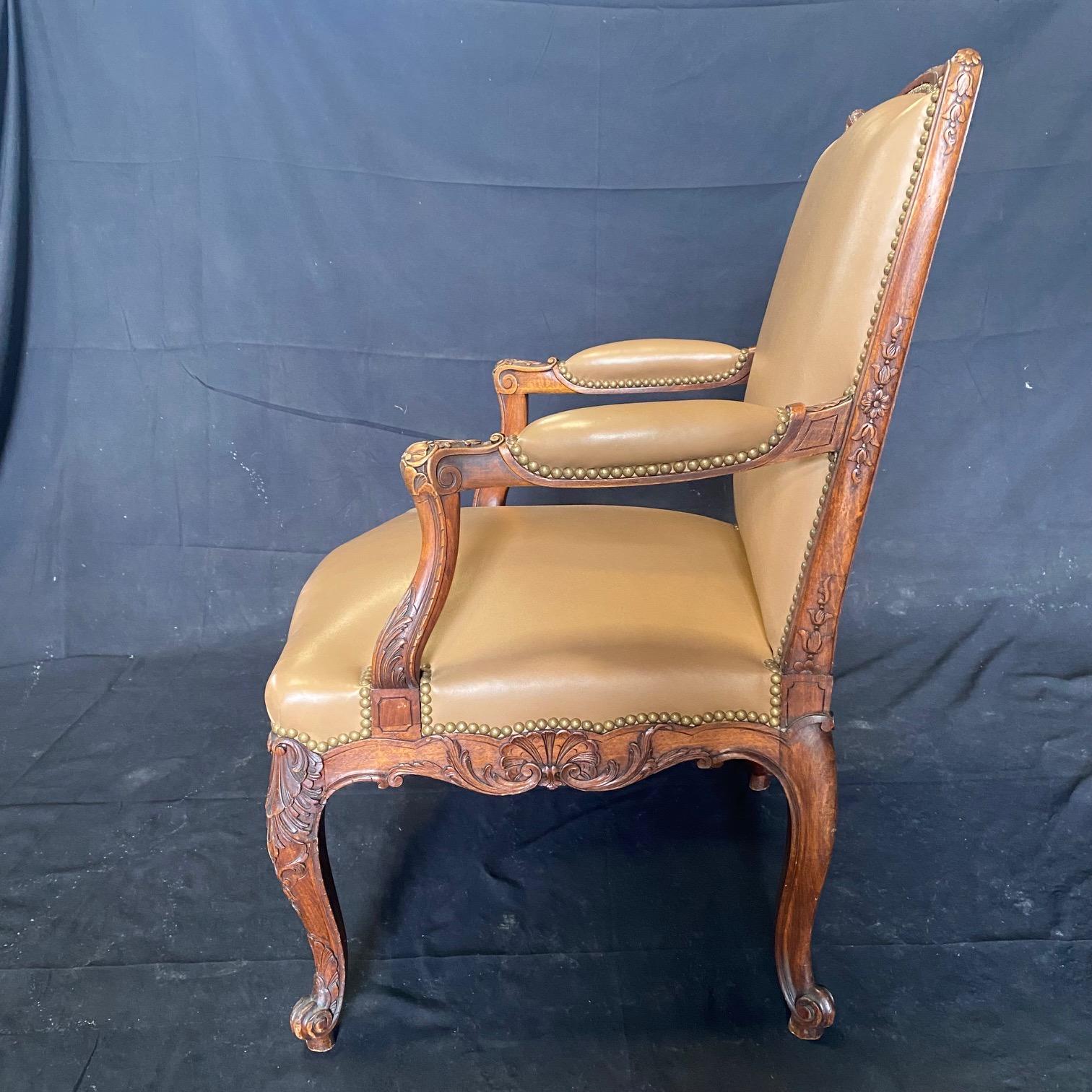 Fine French Leather Louis XV Carved Walnut Armchair For Sale 1