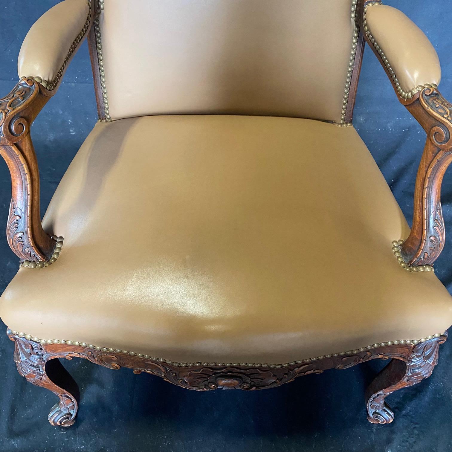 Fine French Leather Louis XV Carved Walnut Armchair For Sale 4