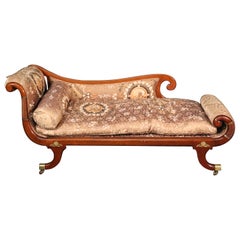 Chaise de jour en récamier Louis XV:: vers 1890:: montée en bronze et ornementée