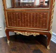 Fine French Louis XV Bronze Ormolu Mounted Vitrine Curio Marquetry Cabinet